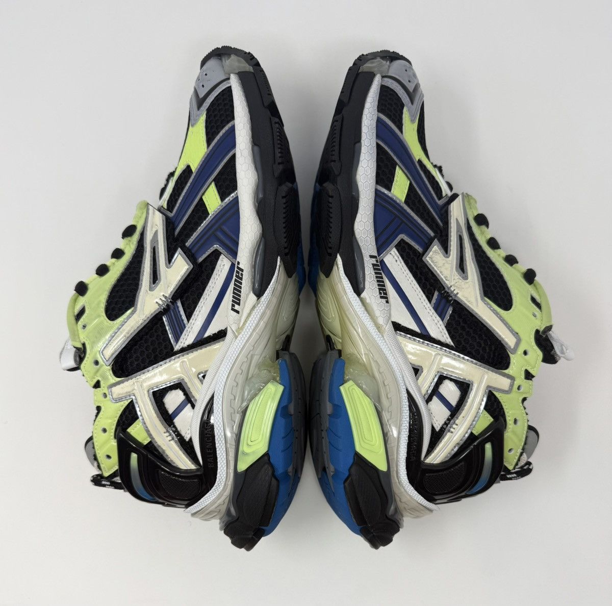 Balenciaga Balenciaga Runner Sneaker Green/Blue/Black Size US 9 / EU 42 - 3 Thumbnail