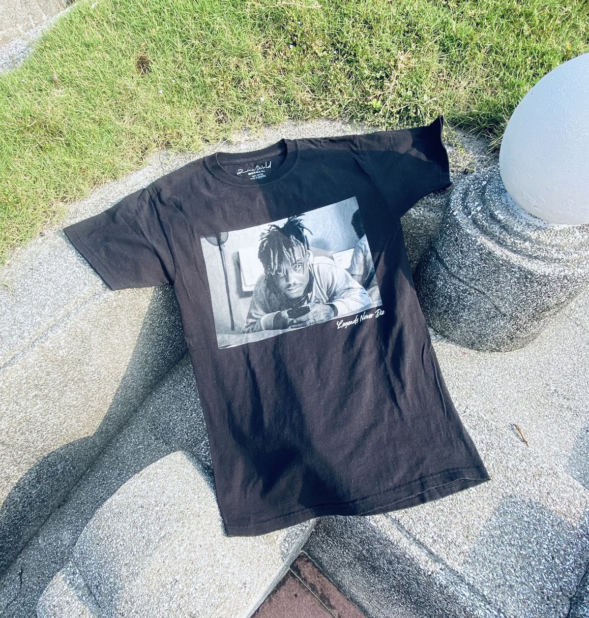 Band Tees × Rap Tees × Vintage *JUICE WORLD*Legends Never die Album 3 Size US M / EU 48-50 / 2 - 1 Thumbnail