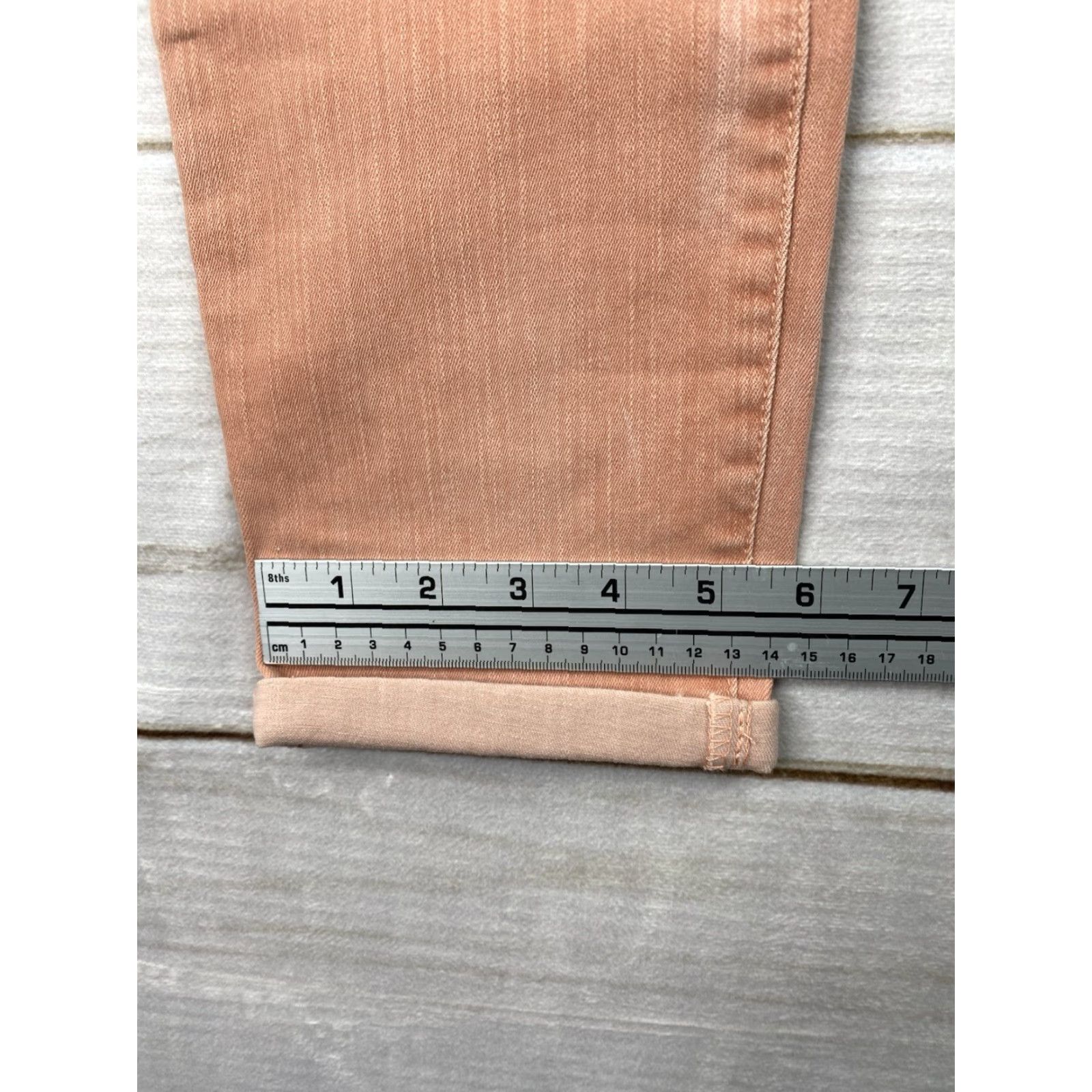 Jessica Simpson NWT Jessica Simpson Jeans Women Pants 8/29 Peach Crop Skinny Soft Stretch Denim 29 Waist Green 25 In Inseam City Style 90s Theme Mens Women Girls? Size 30" / US 8 / IT 44 - 7 Thumbnail