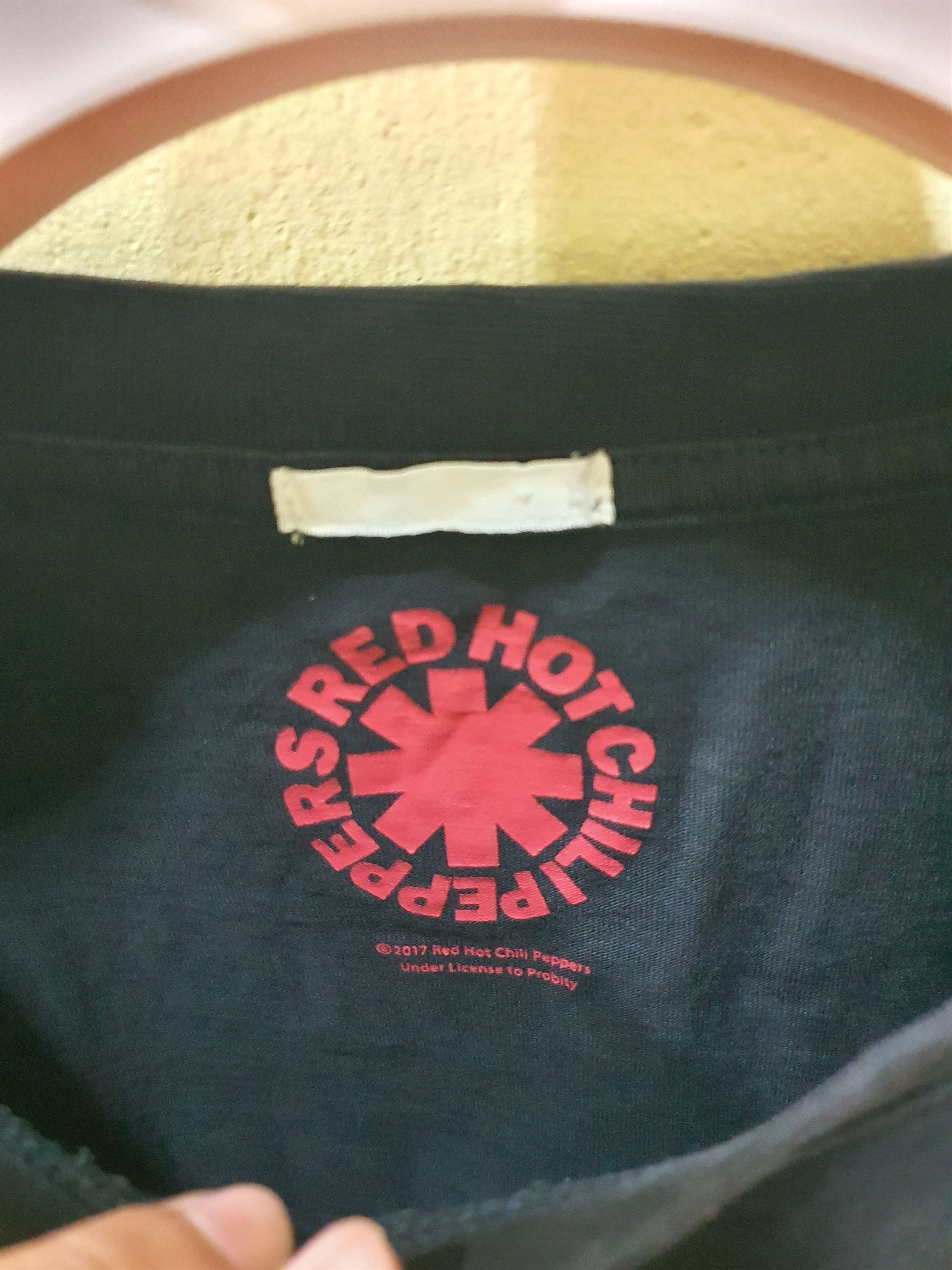 Band Tees Red Hot Chili Peppers long-sleeve shirt Size US M / EU 48-50 / 2 - 6 Thumbnail