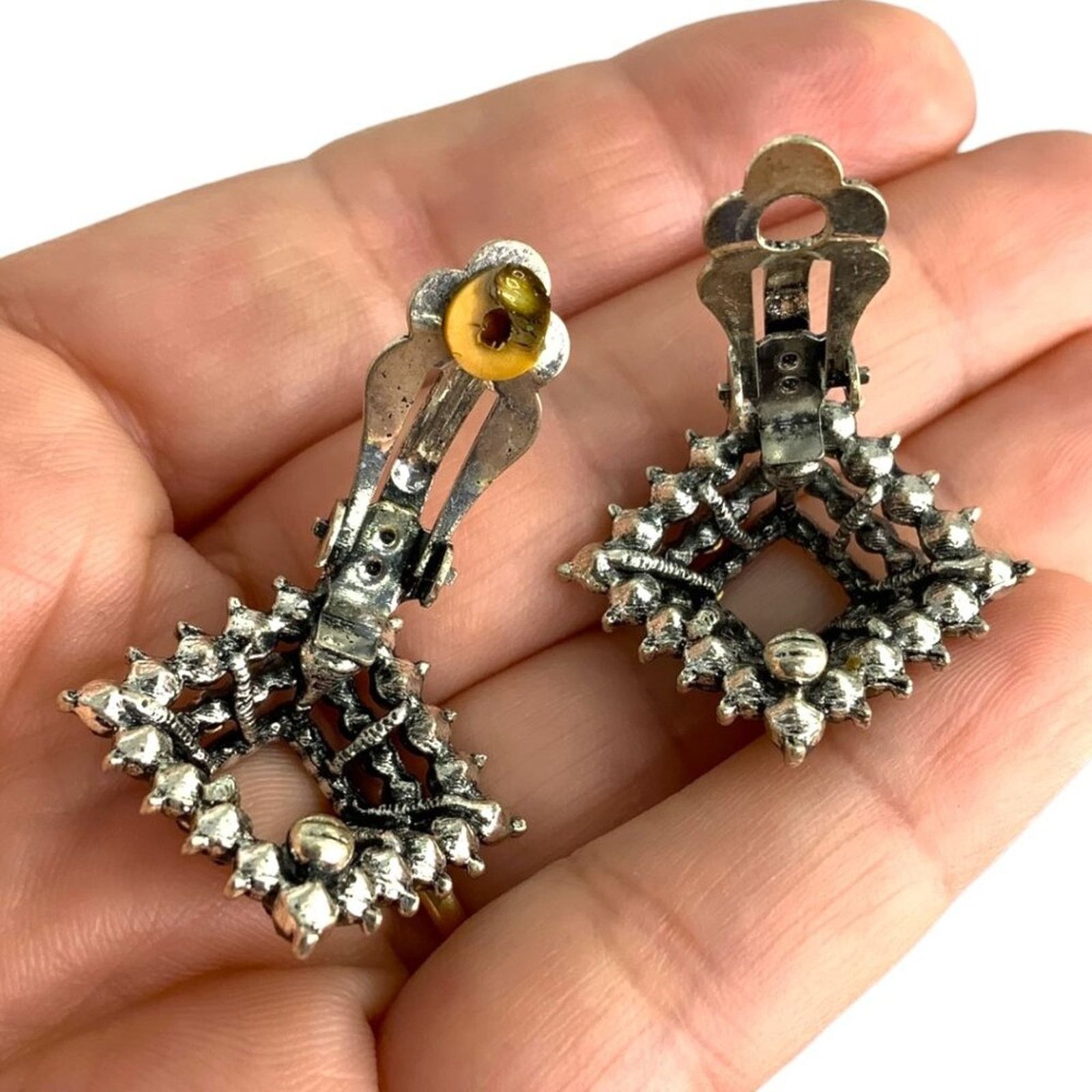 Other Vintage Black Stone Tiered Diamond Shape Clip On Earrings Size ONE SIZE - 4 Thumbnail