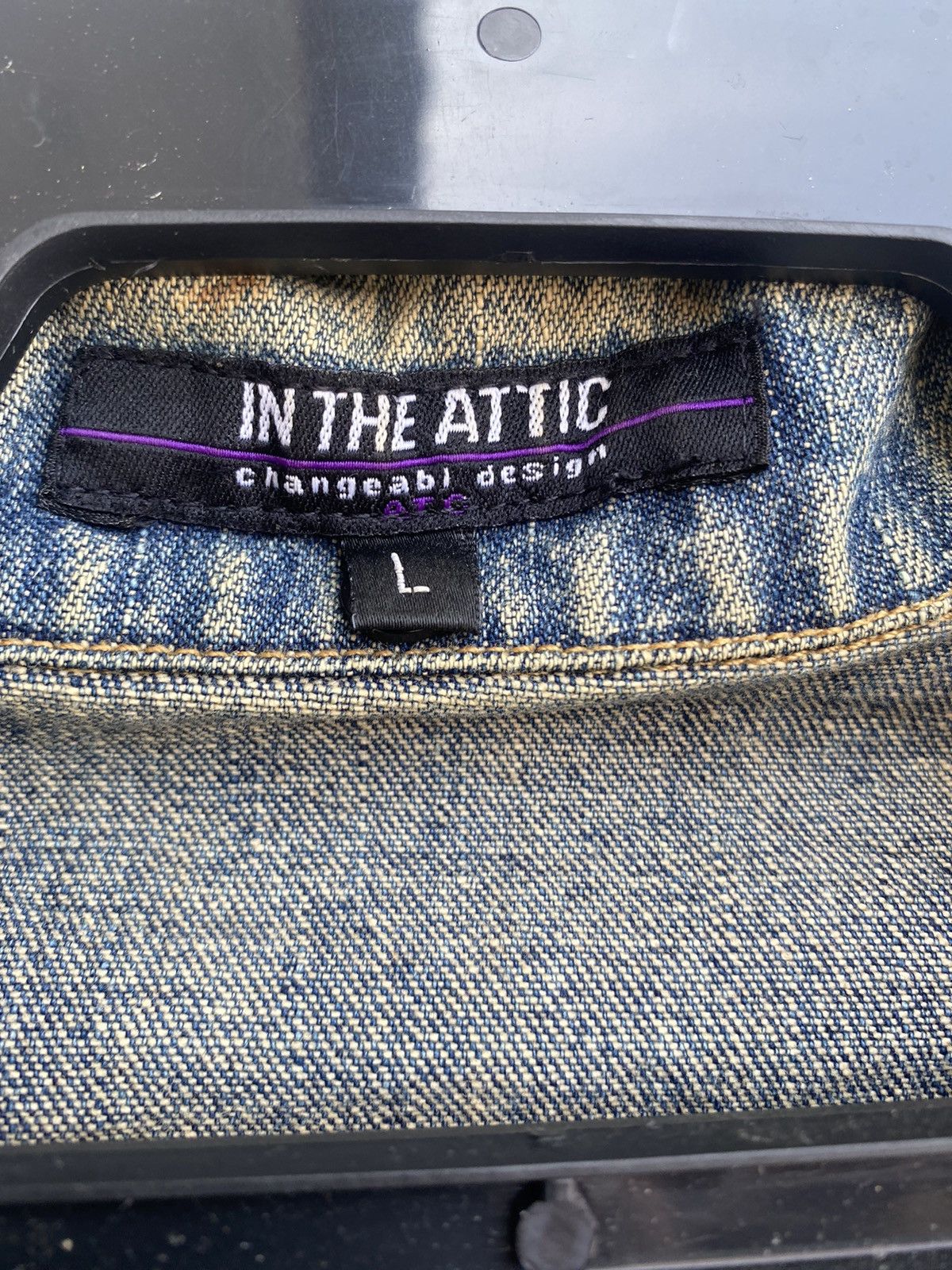 In The Attic × Japanese Brand In The Attic cyberpunk denim trucker distressed design Size L / US 10 / IT 46 - 7 Thumbnail