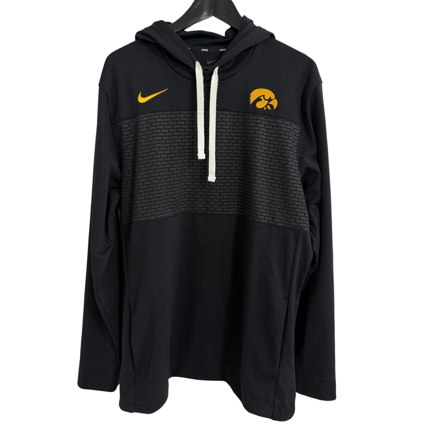 Nike Iowa Hawkeyes Black and Yellow Nike Hoodie Size Large Size US L / EU 52-54 / 3 - 1 Thumbnail