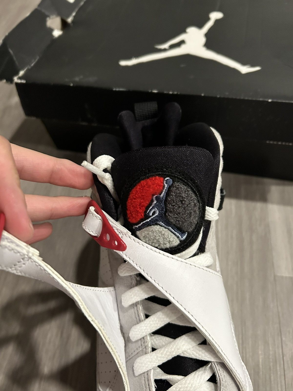 Jordan Brand Air Jordan Retro 8 Bugs Bunny 2013 Release Size 8 Size US 8 / EU 41 - 19 Thumbnail