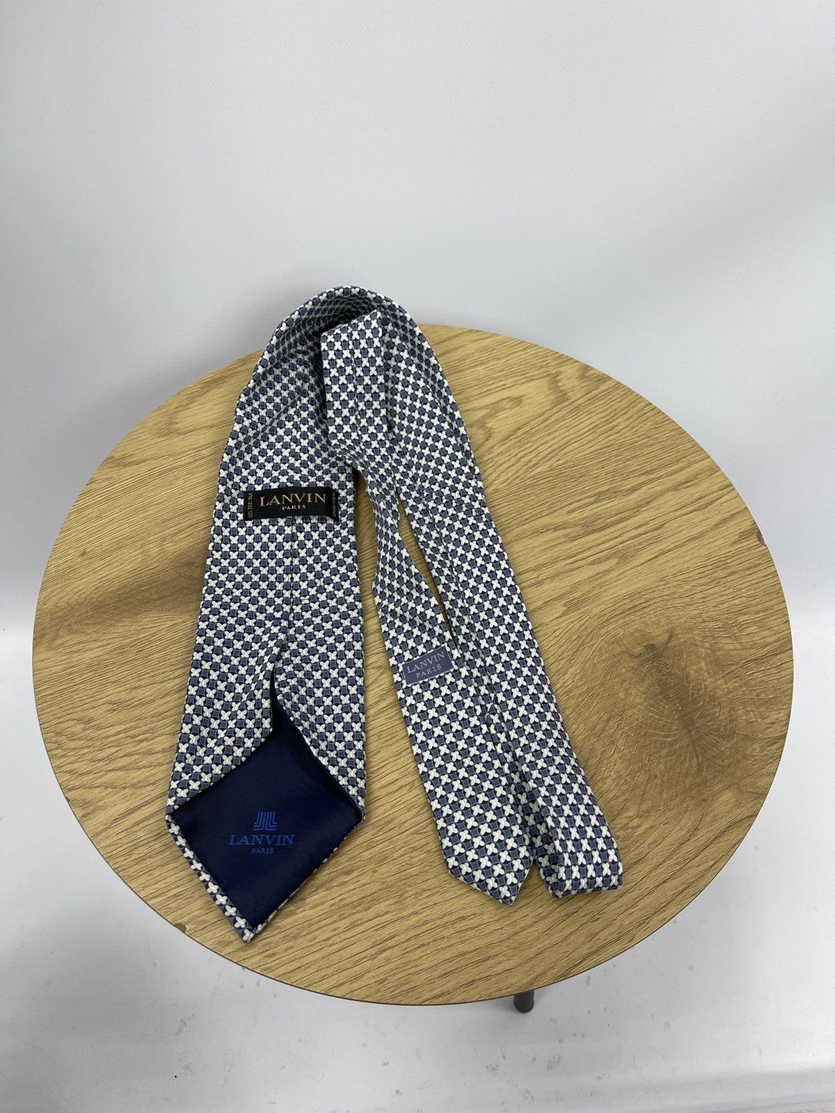 Lanvin Lanvin Paris Slassic 100% Silk Blue Made in France Size ONE SIZE - 2 Thumbnail