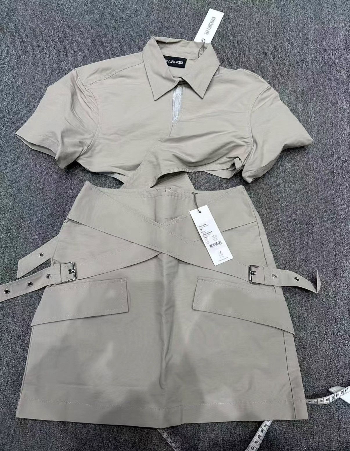 Han Kjobenhavn Heliot Emil Men’s Nylon Ruched Cropped Shirt T-shirt J39 Size XS / US 0-2 / IT 36-38 - 1 Thumbnail