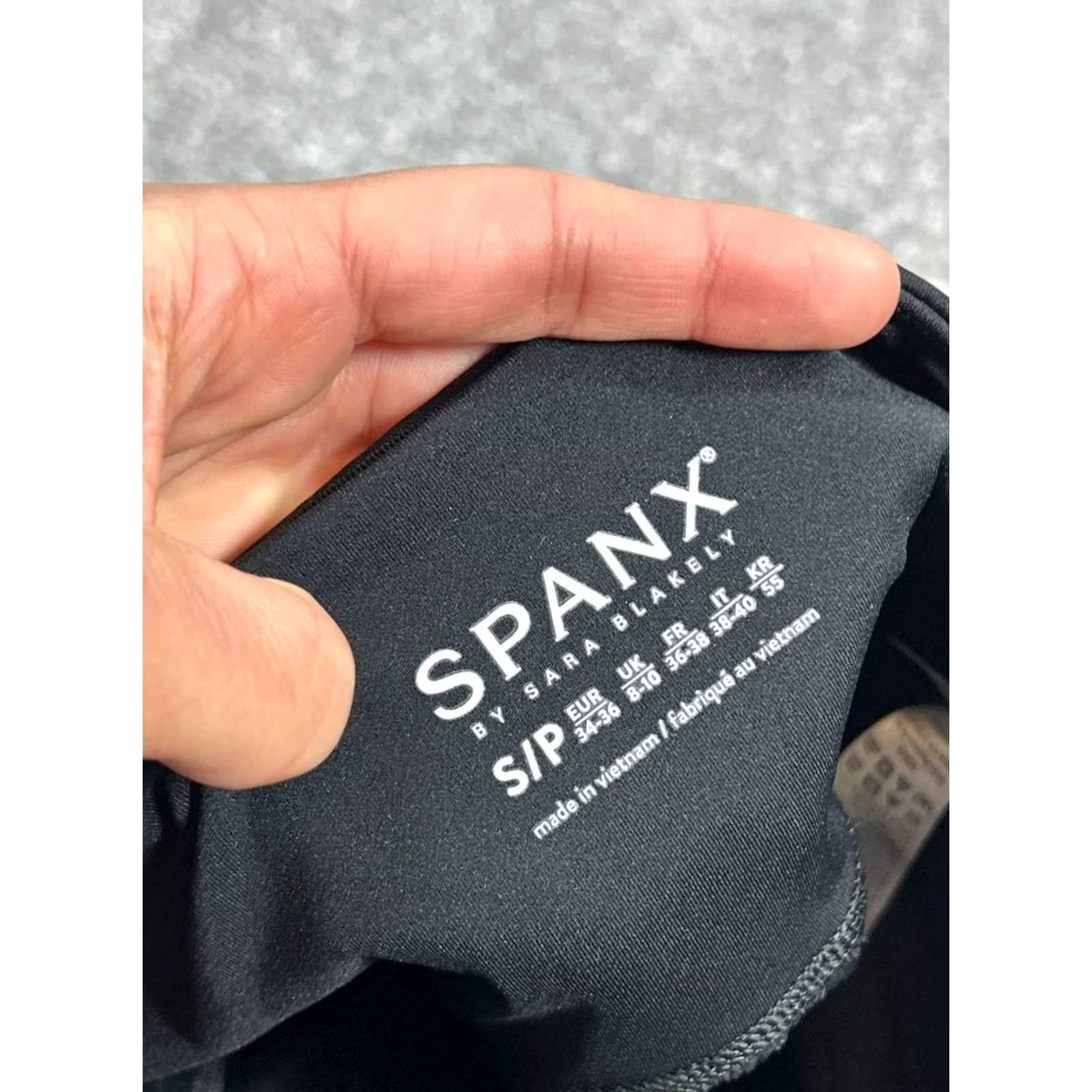 Spanx Spanx Biker Shorts Mens Small Black Stretch Mid Rise Athletic Spanx Brand Size US 29 - 7 Thumbnail