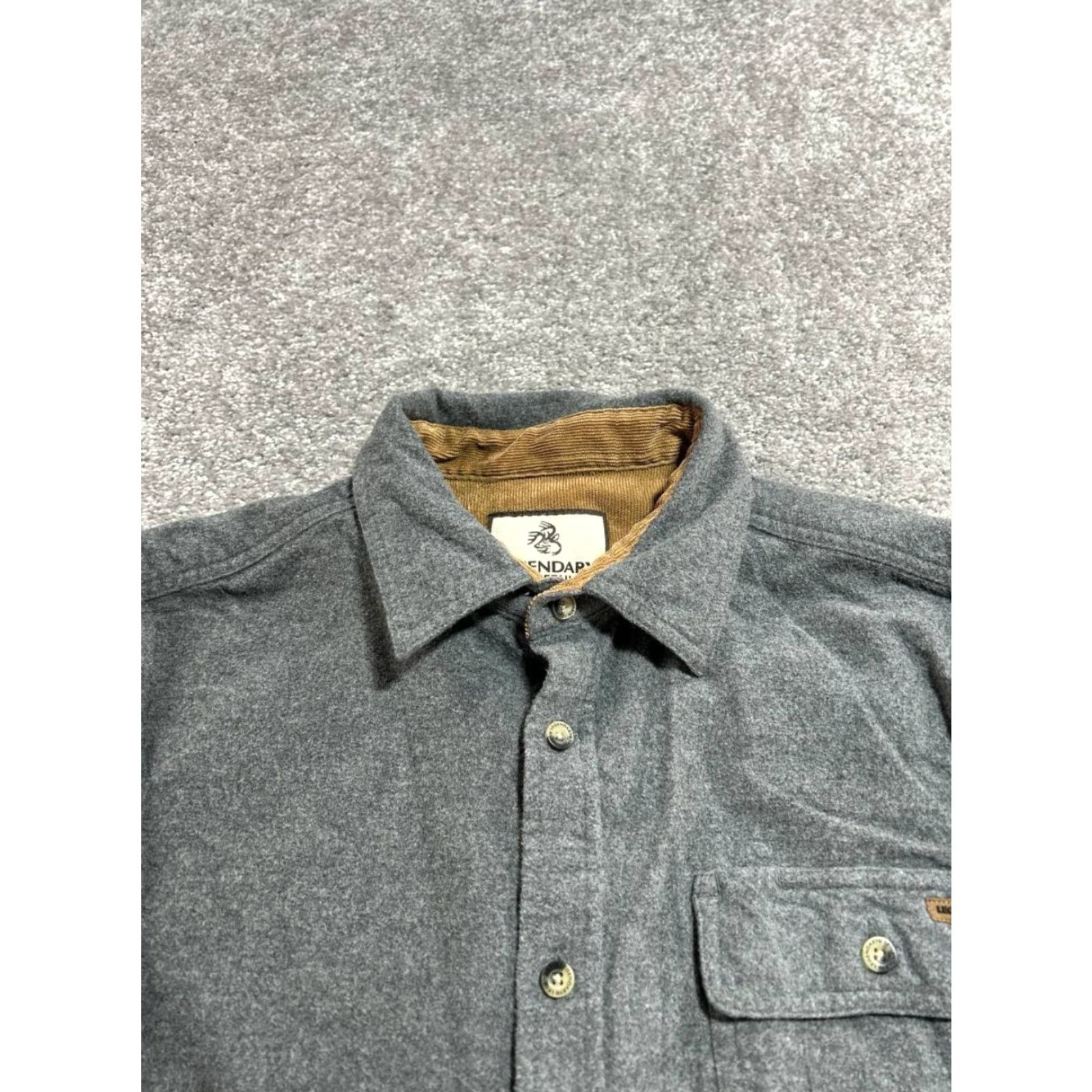 Vintage VINTAGE Legendary Whitetails Buck Camp Shirt Men M Gray Cotton Button-Front Long Sleeve Pockets Outdoor 90s Mens Size US M / EU 48-50 / 2 - 3 Thumbnail