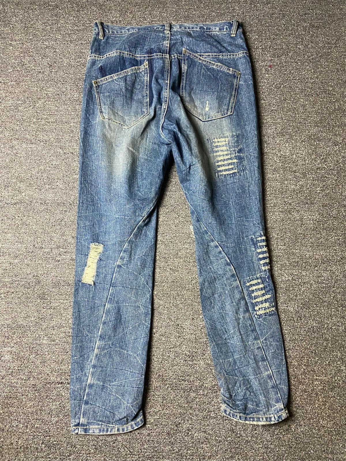 Japanese Brand Japanese Brand Distressed Denim Ripped Jeans (153) Size US 31 - 4 Thumbnail