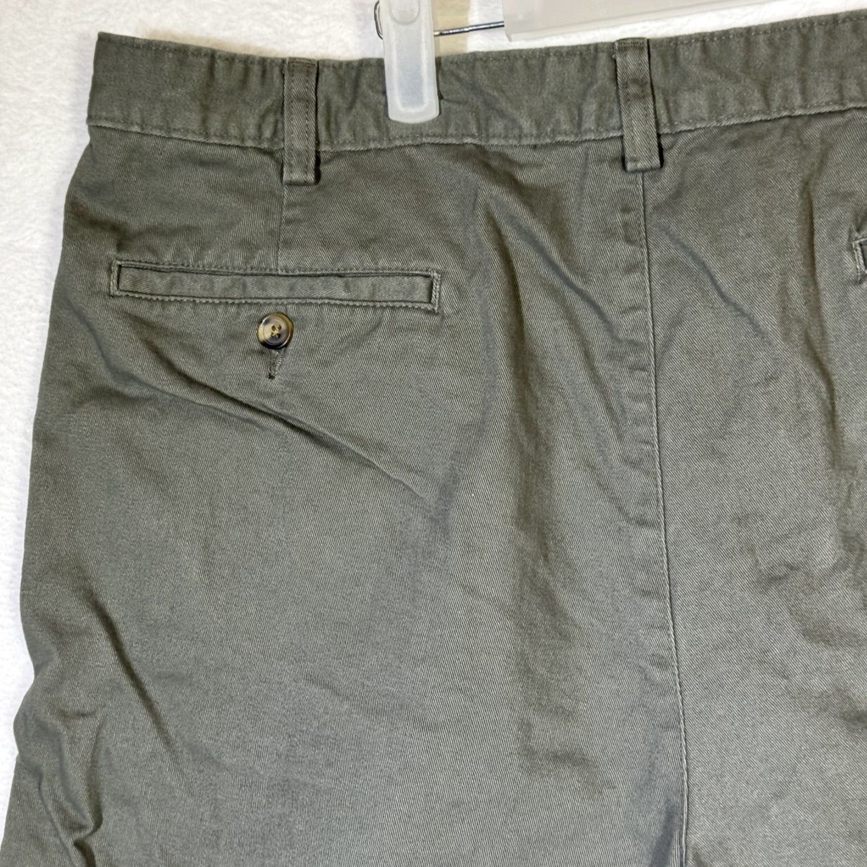 Vintage Saddlebred Shorts Men Green 40 Pleated Cotton Casual Classic Inseam 9 Easy Care Pockets Size US 40 / EU 56 - 5 Thumbnail