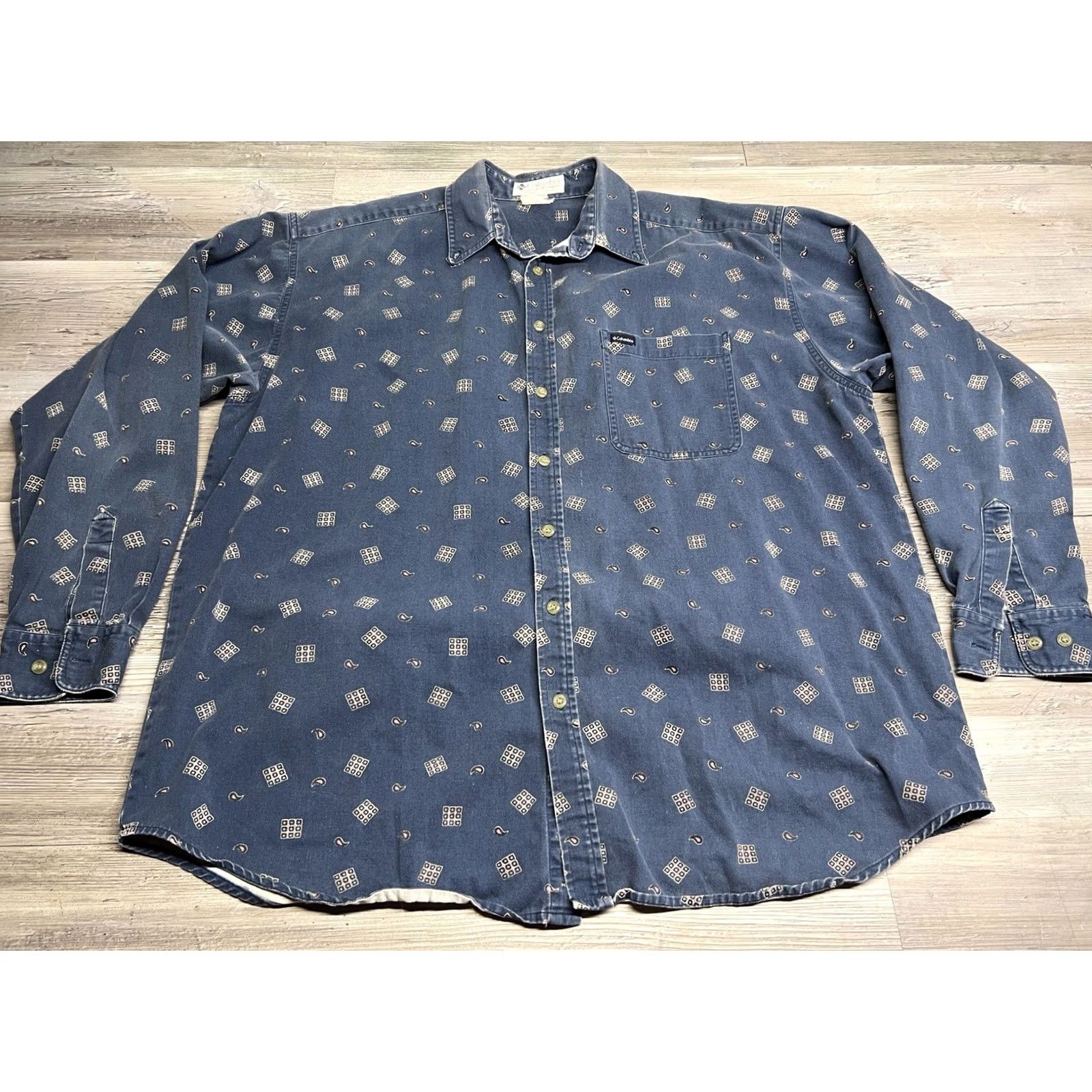 Vintage VINTAGE Columbia Camp Shirt Paisley Geometric Button Up Short Sleeve XL Blue Shirt Mens Size US XL / EU 56 / 4 - 2 Thumbnail