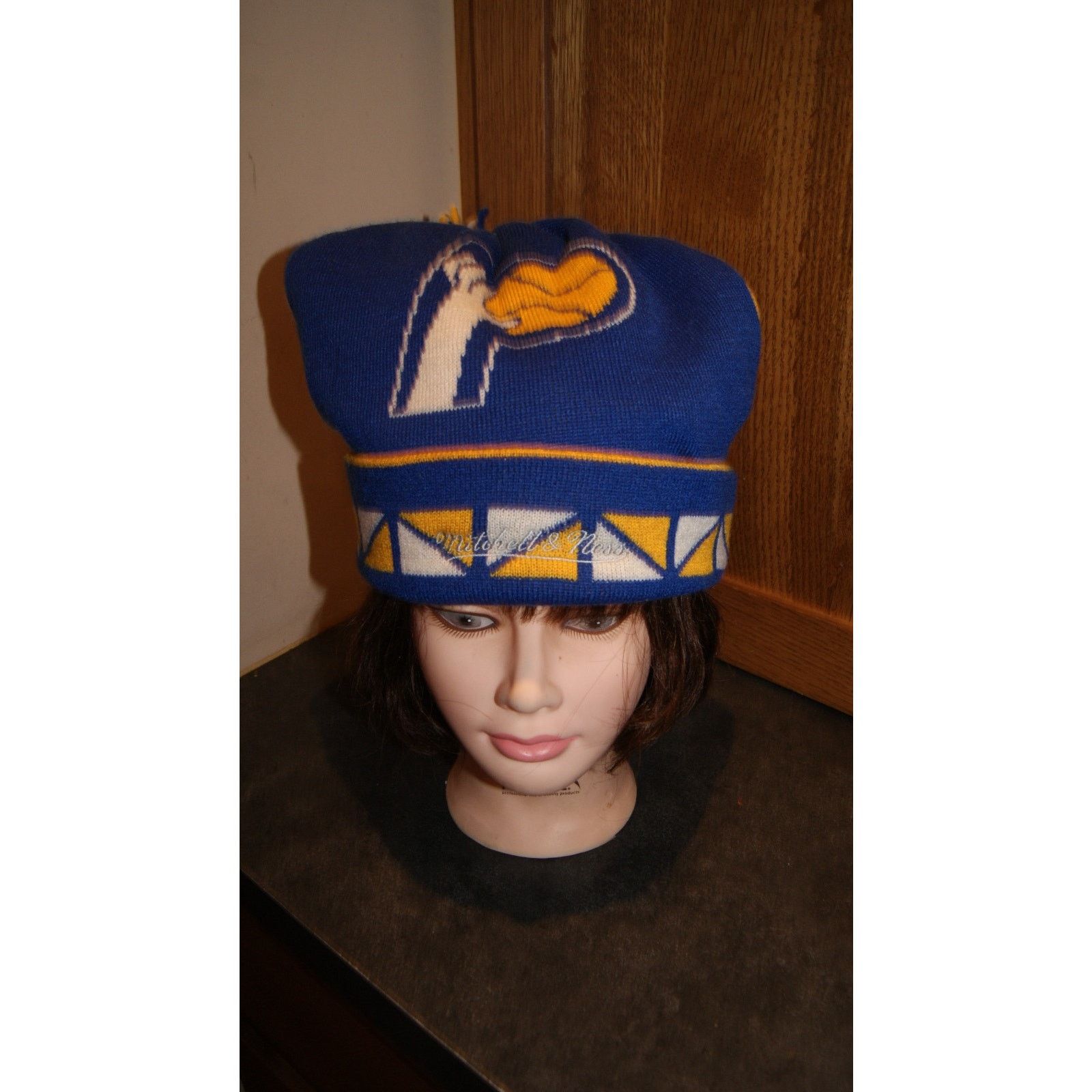 Mitchell & Ness Indiana Pacers Hat Beanie NBA Basketball Cuff Pom 2 Sided Size ONE SIZE - 4 Thumbnail
