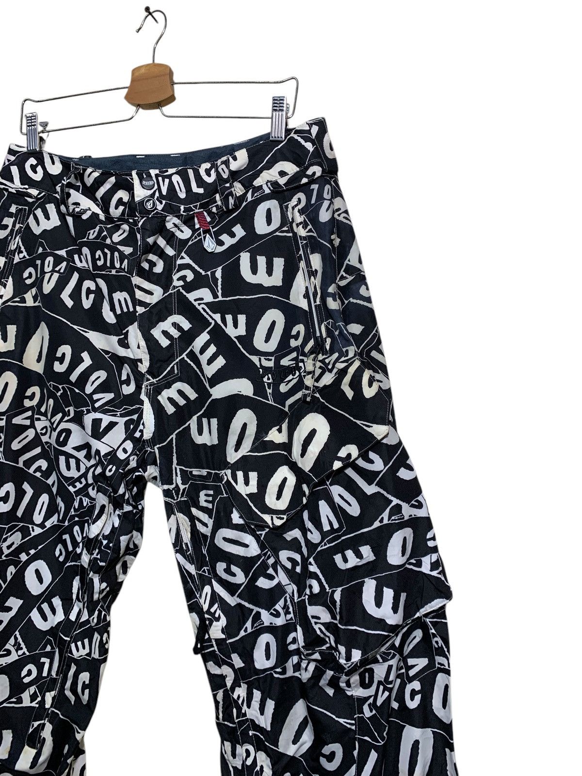 Volcom 🔥VOLCOM FULLPRINTS SKI PANTS W36 Size US 36 / EU 52 - 8 Thumbnail