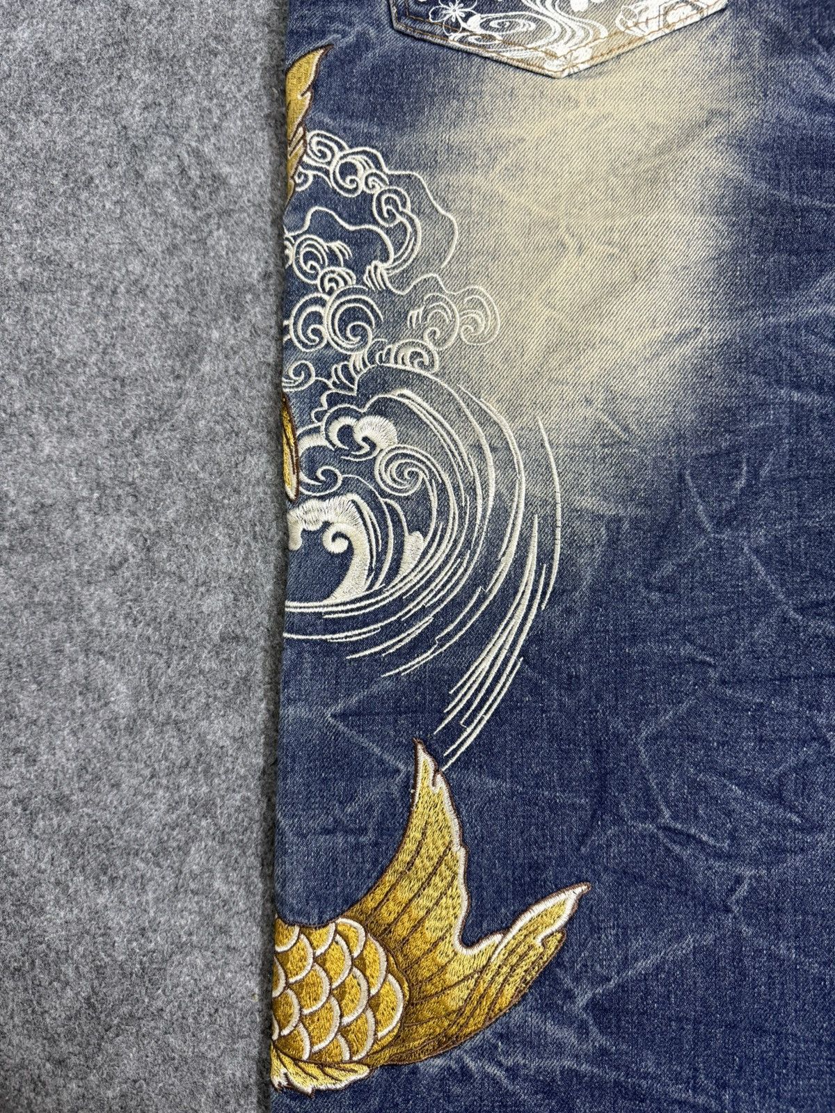 Karakuri Tamashii A4 Double Gold Koi Fish Embroidered Denim Size US 31 - 16 Thumbnail