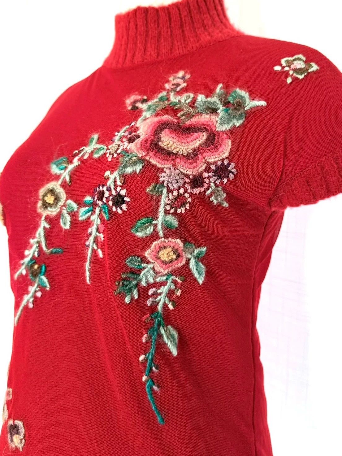Vivienne Tam Vivienne Tam Chinese Red Plush Knit Tulle Embroidered Floral Top Size XS / US 0-2 / IT 36-38 - 3 Thumbnail