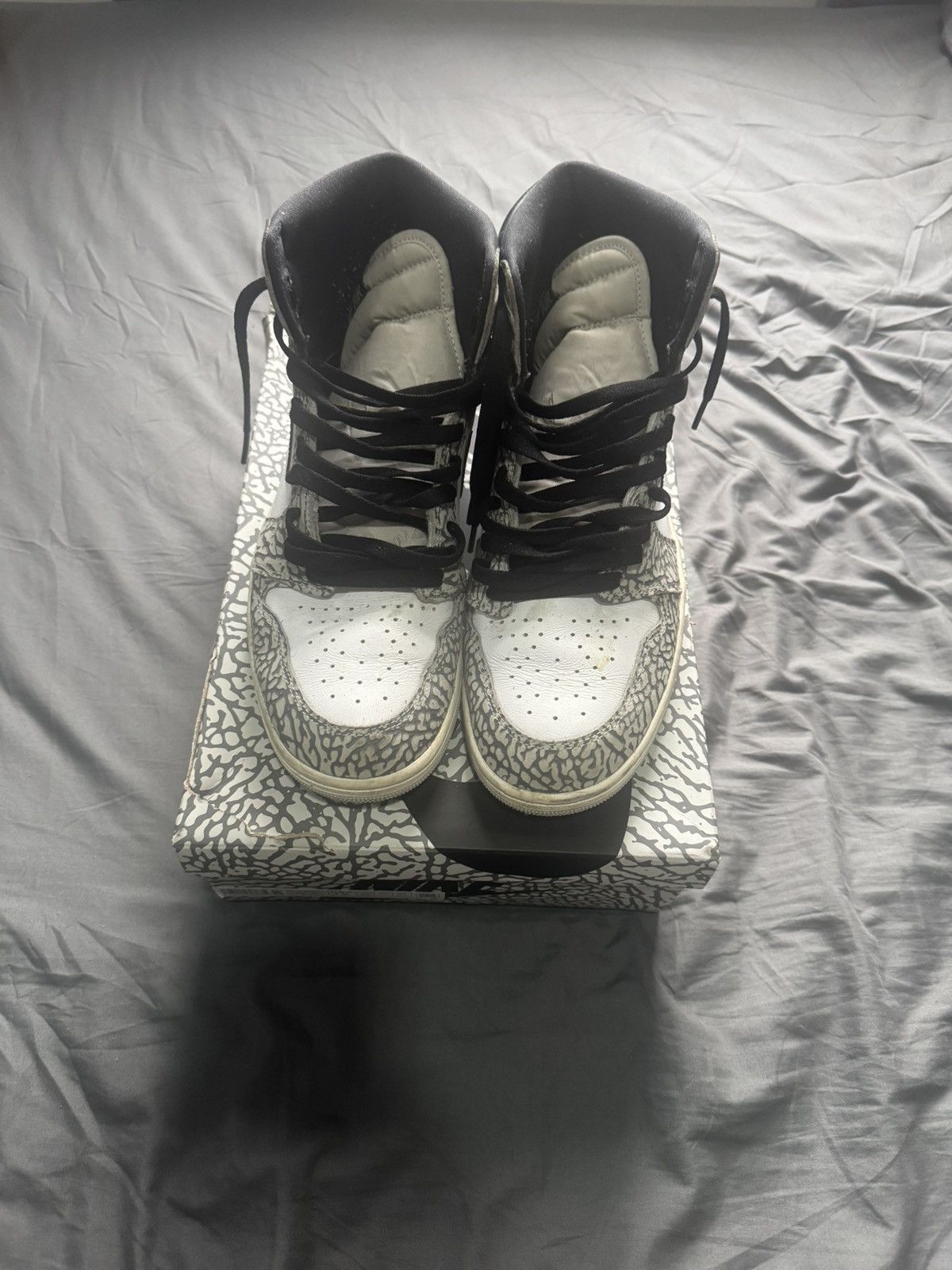 Air Jordan Retro High OG “White Cement” Elephant Print Blk - Main Image