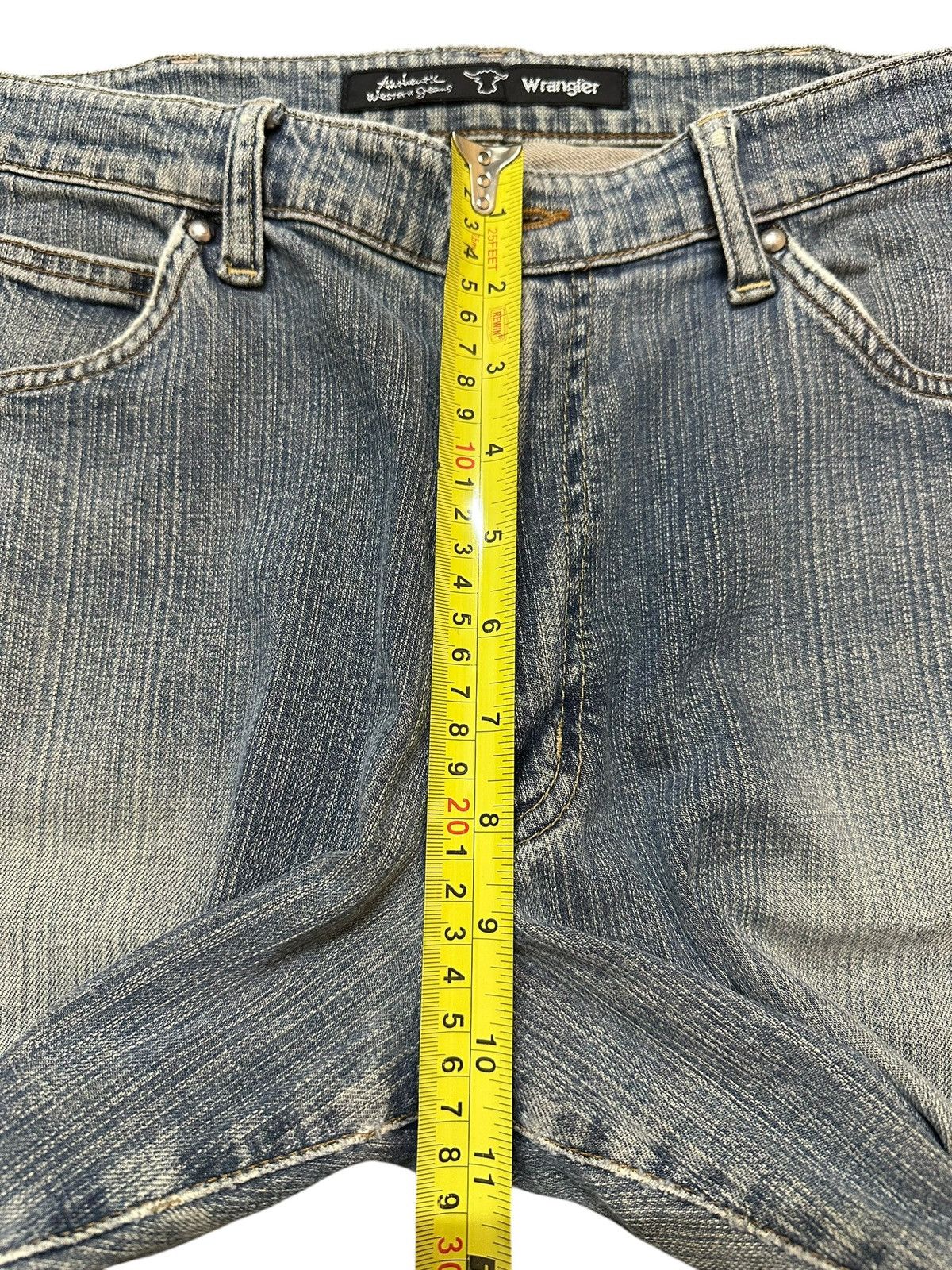 Wrangler Vintage Wrangler Faded Wash Jeans Size US 31 - 14 Thumbnail