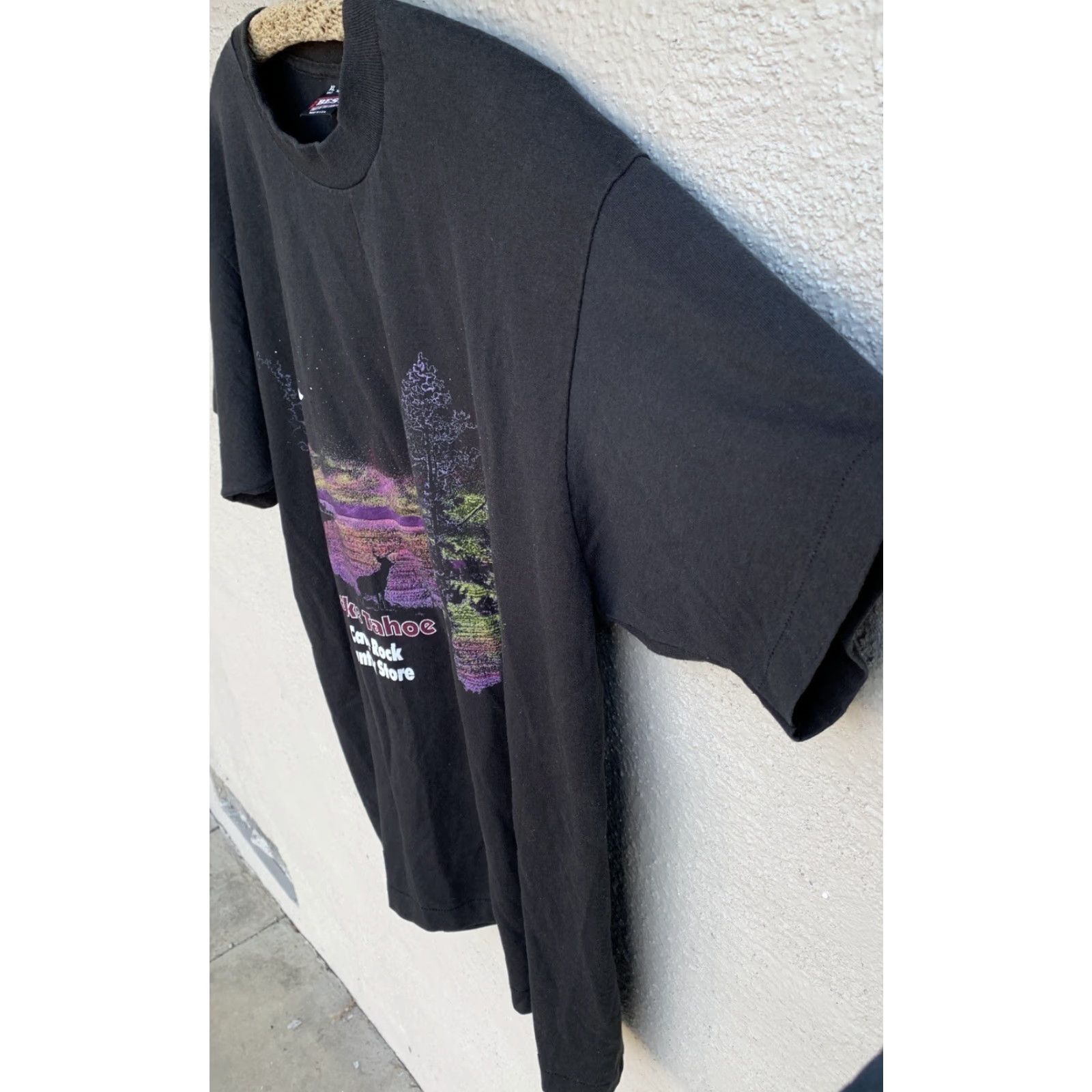 Fruit Of The Loom VINTAGE Fruit of the Loom T-Shirt Graphic Tee 80s XL Black Cotton Blend Short Sleeve Men Nature Animals 1990s Shirt Images See Pics Size US XL / EU 56 / 4 - 4 Thumbnail