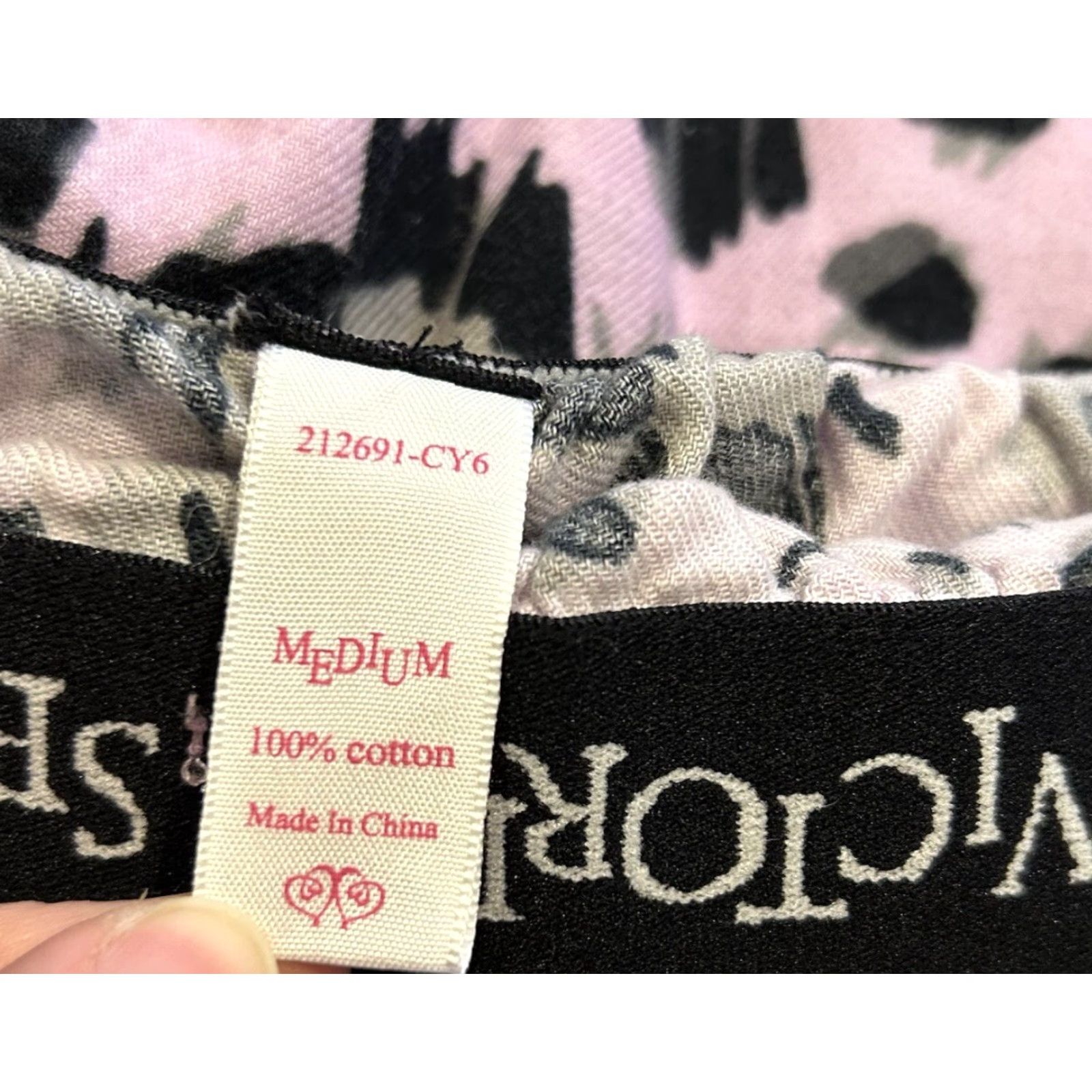 Victoria's Secret Victoria's Secret Leapord Print Fleece Pajama Set Women M Multicolor Long Sleeve Sleepwear Size ONE SIZE - 4 Thumbnail