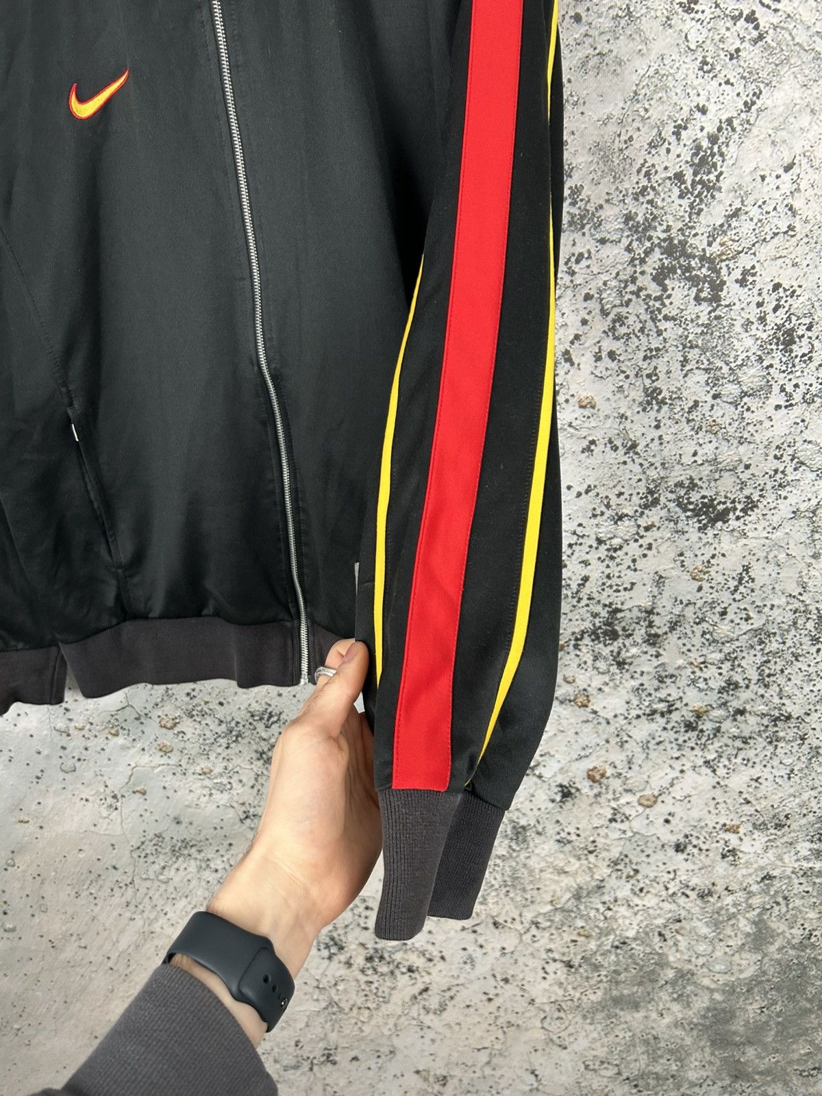 Nike Vintage Nike Zip Sweatshirt Streetwear Sportswear Y2K 00s Size US XL / EU 56 / 4 - 5 Thumbnail