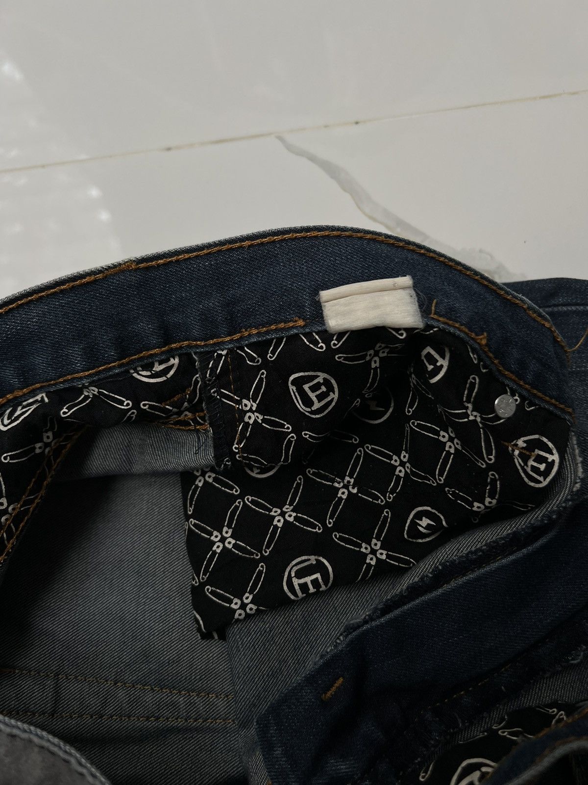 Fragment Design × Levi's × Vintage 90’s LEVI’S FENOM Y2K JEAN DISTRESSED AVANT-GARDE Size US 32 / EU 48 - 13 Thumbnail