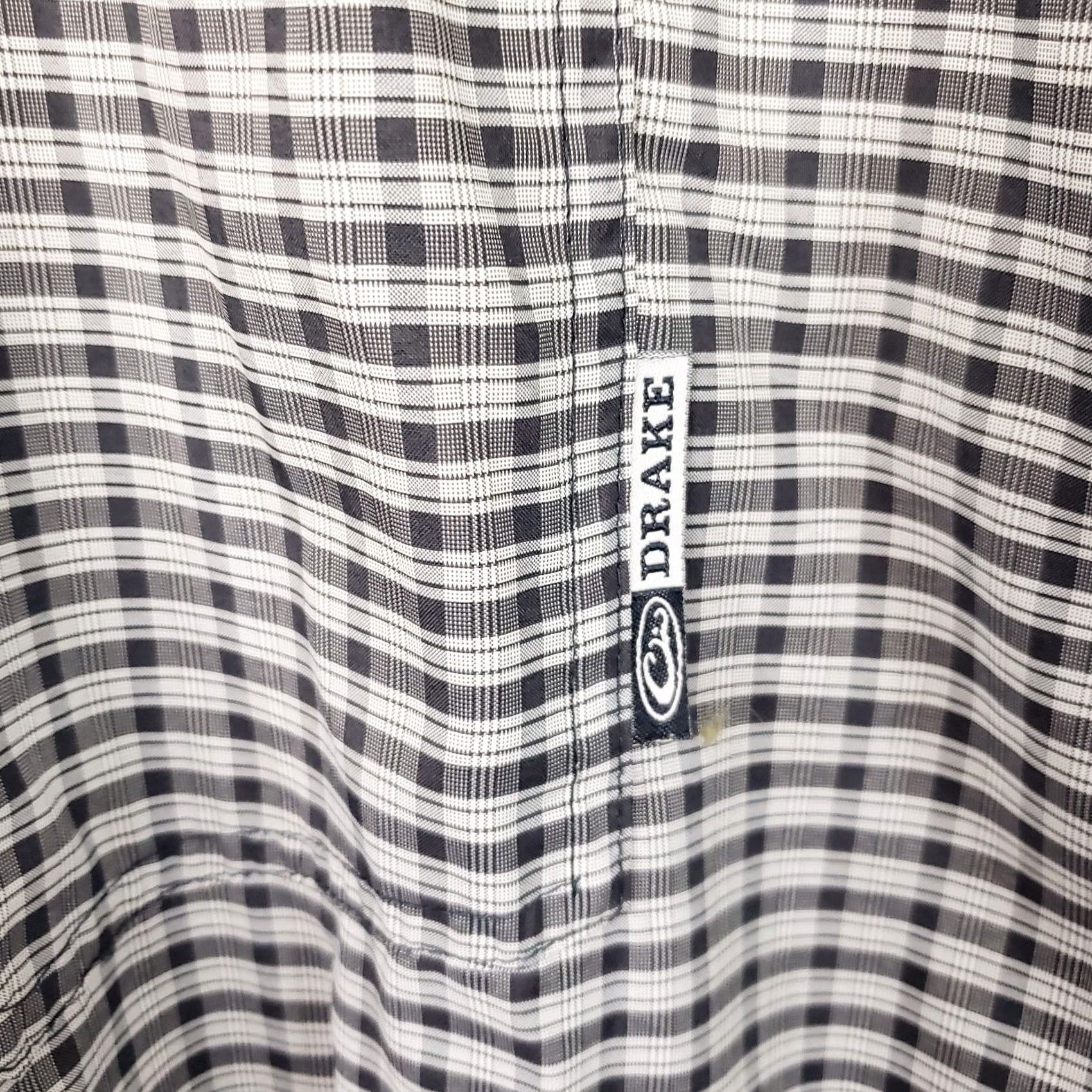Vintage Drake Shirt Mens 3XL Blue White Plaid Short Sleeve Button Up Nylon Polyester Size US XXL / EU 58 / 5 - 6 Thumbnail