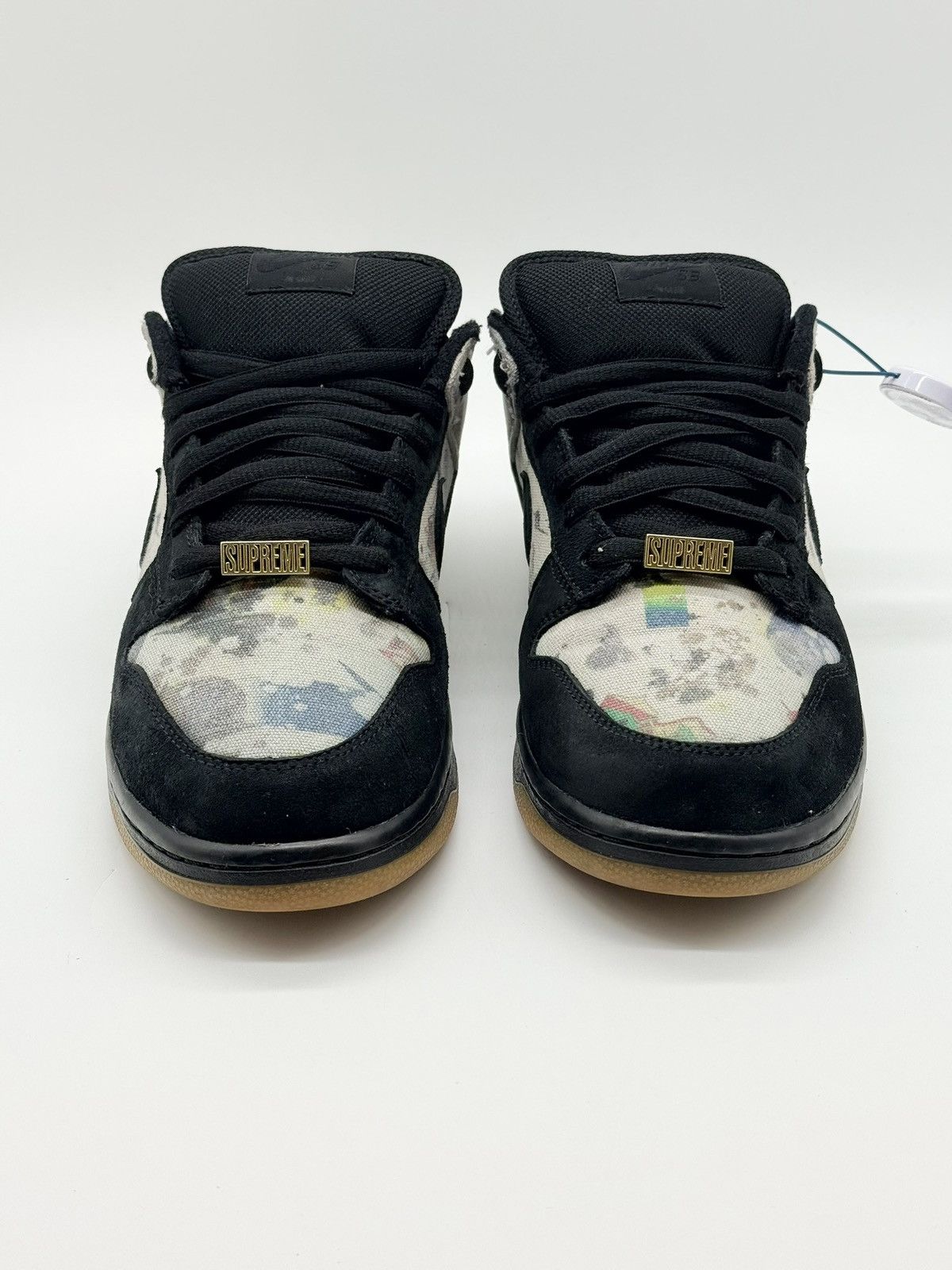 Supreme Size 12 - Nike SB Dunk Low x Supreme Rammellzee Size US 12 / EU 45 - 4 Thumbnail