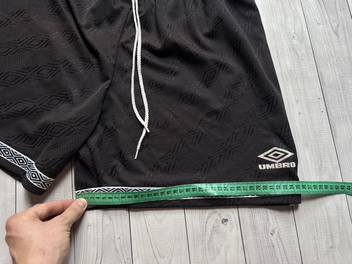 Umbro Vintage monogram Umbro soccer shorts black size XL Size US 38 / EU 54 - 8 Thumbnail