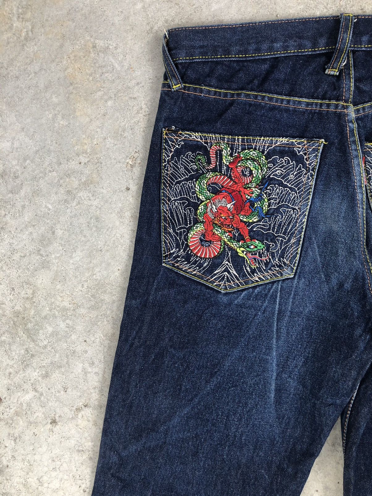 Japanese Brand Japanese Snake Embroidered Jeans Distressed Jeans Size US 30 / EU 46 - 9 Thumbnail
