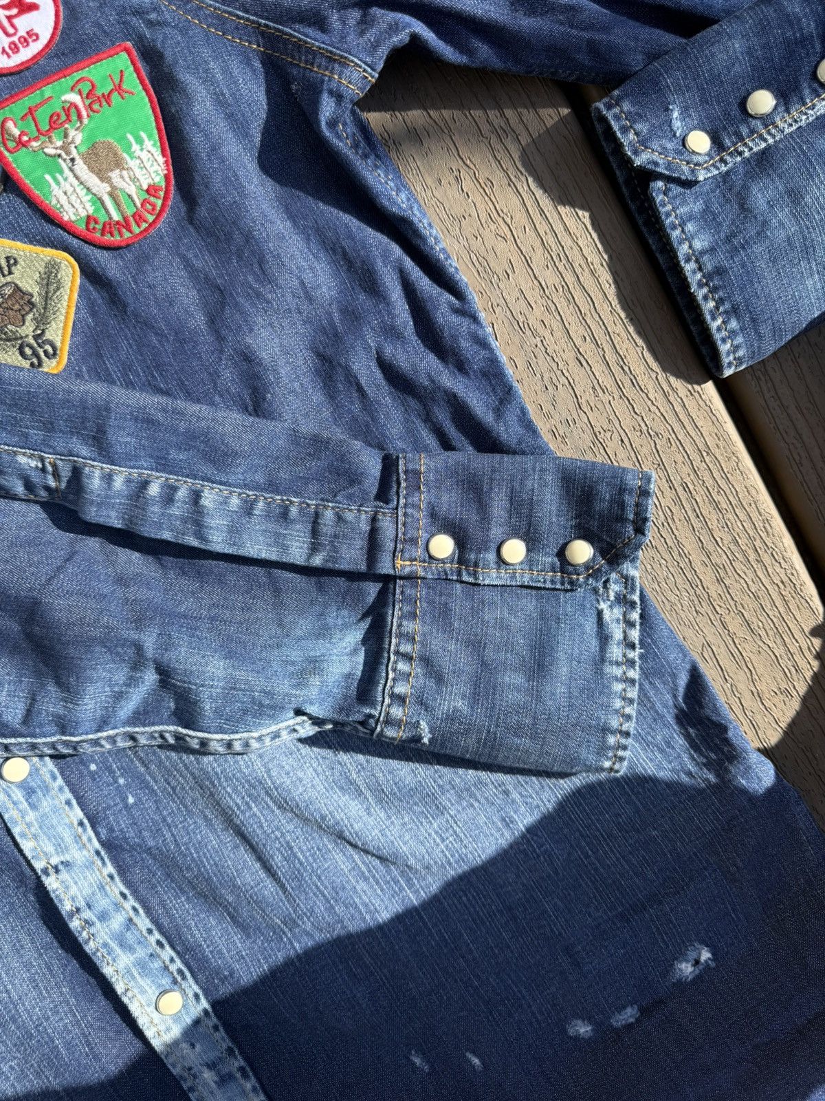 Dsquared2 Dsquared2 Blue Distressed Denim Patch Appliquéd Shirt Size US L / EU 52-54 / 3 - 10 Thumbnail