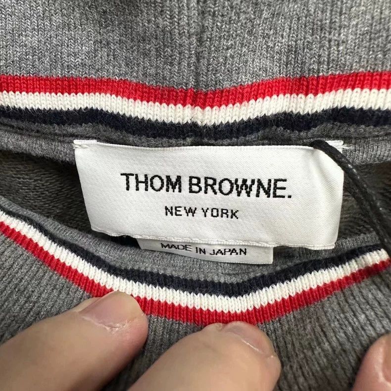 Thom Browne Thom Browne size3 Grey tracksuits Size US 40 / EU 56 - 2 Thumbnail
