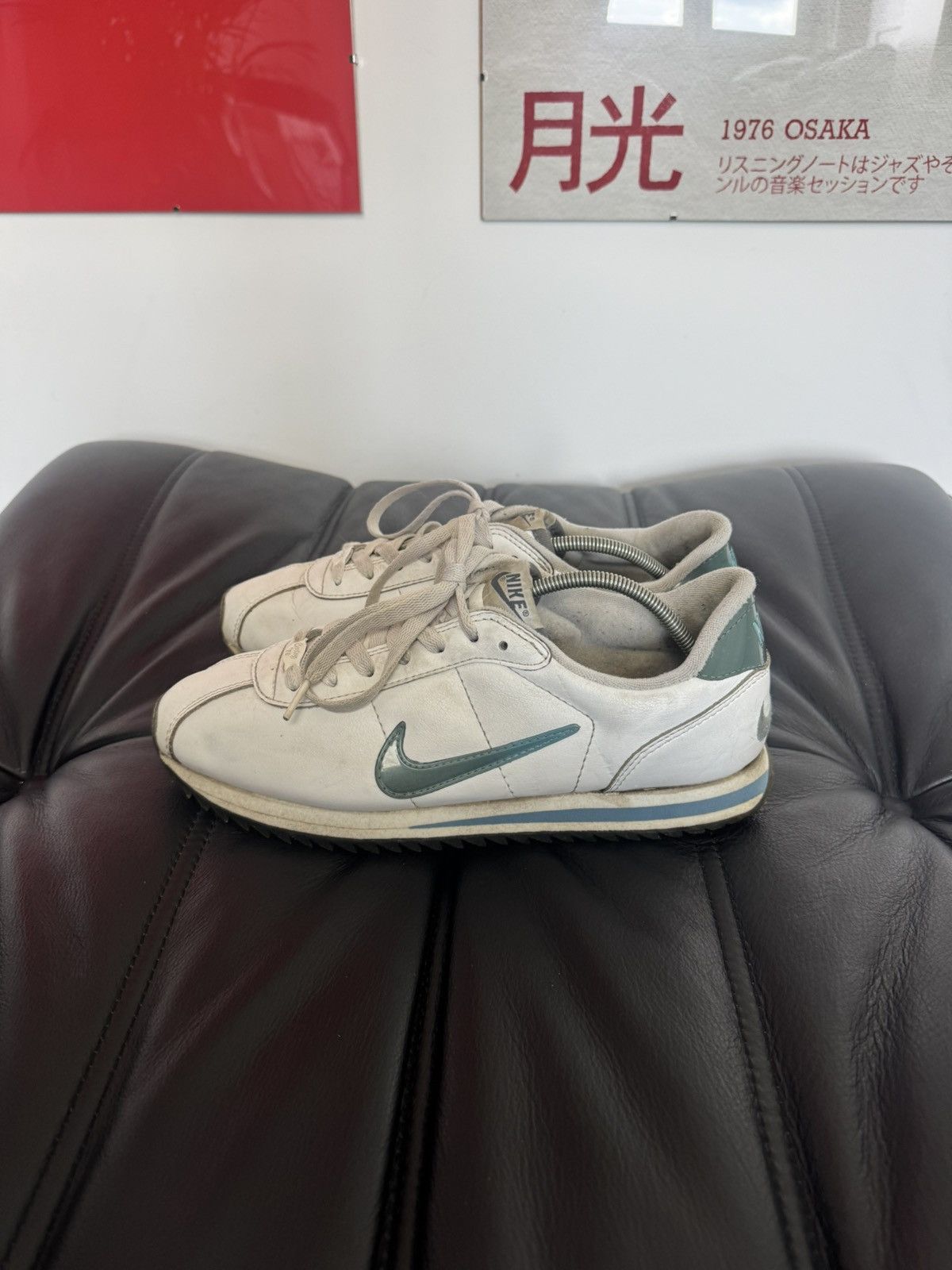 Nike Vintage 90s Nike Cortez White Leather Low Sneakers Hype Rare Size US 9 / EU 42 - 4 Thumbnail