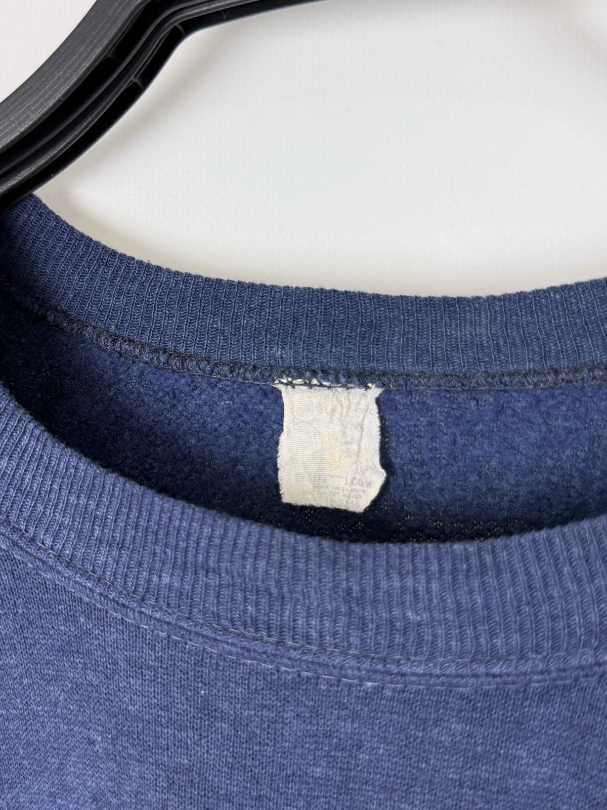 Fruit Of The Loom 60s 70s Vintage FOTL Distressed Navy Raglan Boxy Sweatshirt Size US M / EU 48-50 / 2 - 4 Thumbnail