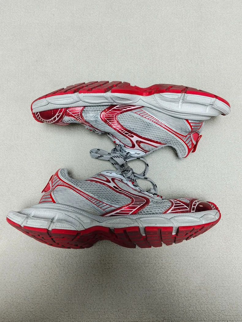 Balenciaga Balenciaga Low top done old red shoes 2502-Nextarrow Size US 9 / EU 42 - 7 Thumbnail