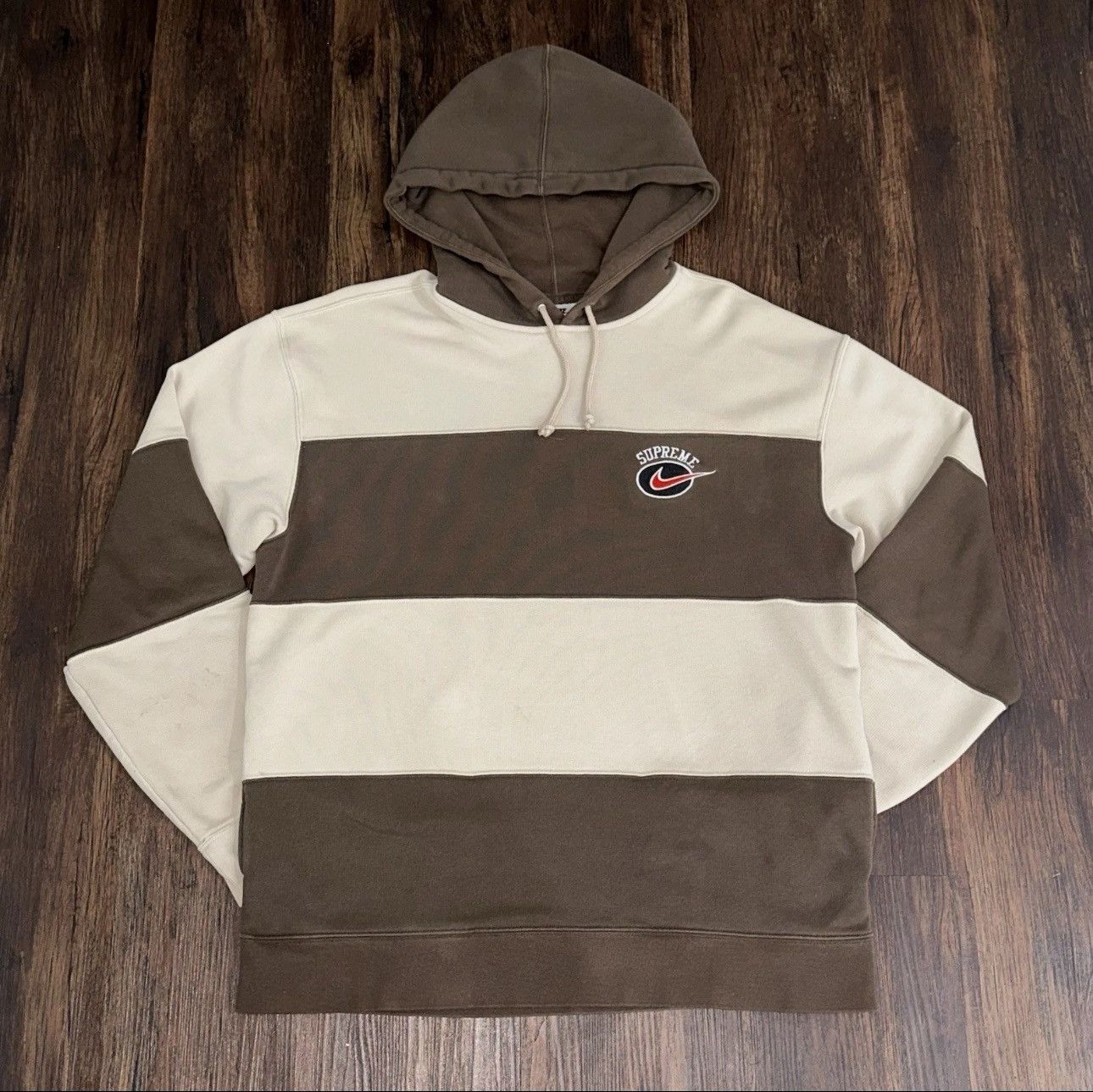 Nike × Supreme Supreme x Nike Hooded Sweatshirt Brown / Cream Size US M / EU 48-50 / 2 - 1 Thumbnail
