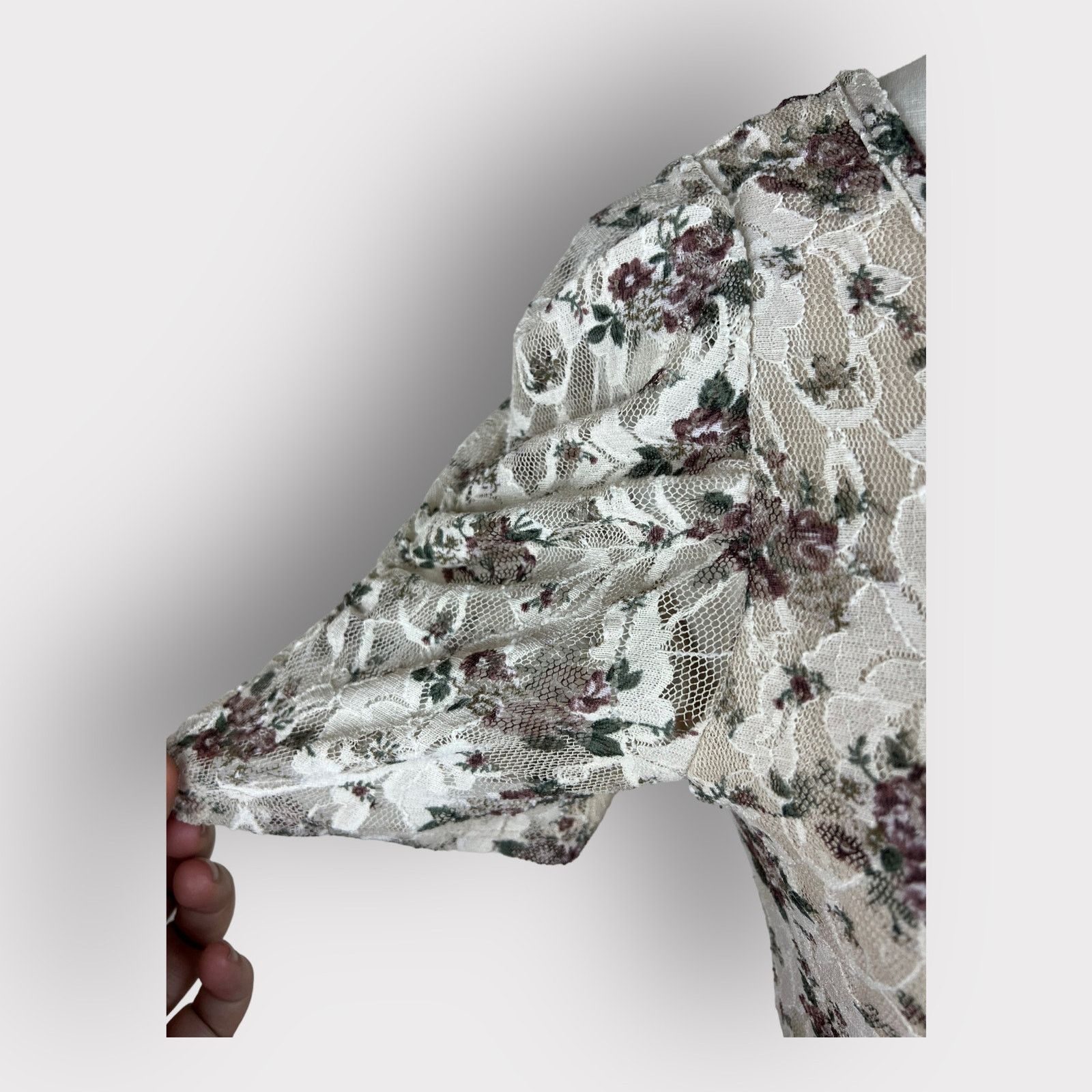 Forever 21 Forever 21 | Taupe Floral Lace Bodycon Dress | Medium Size M / US 6-8 / IT 42-44 - 6 Thumbnail