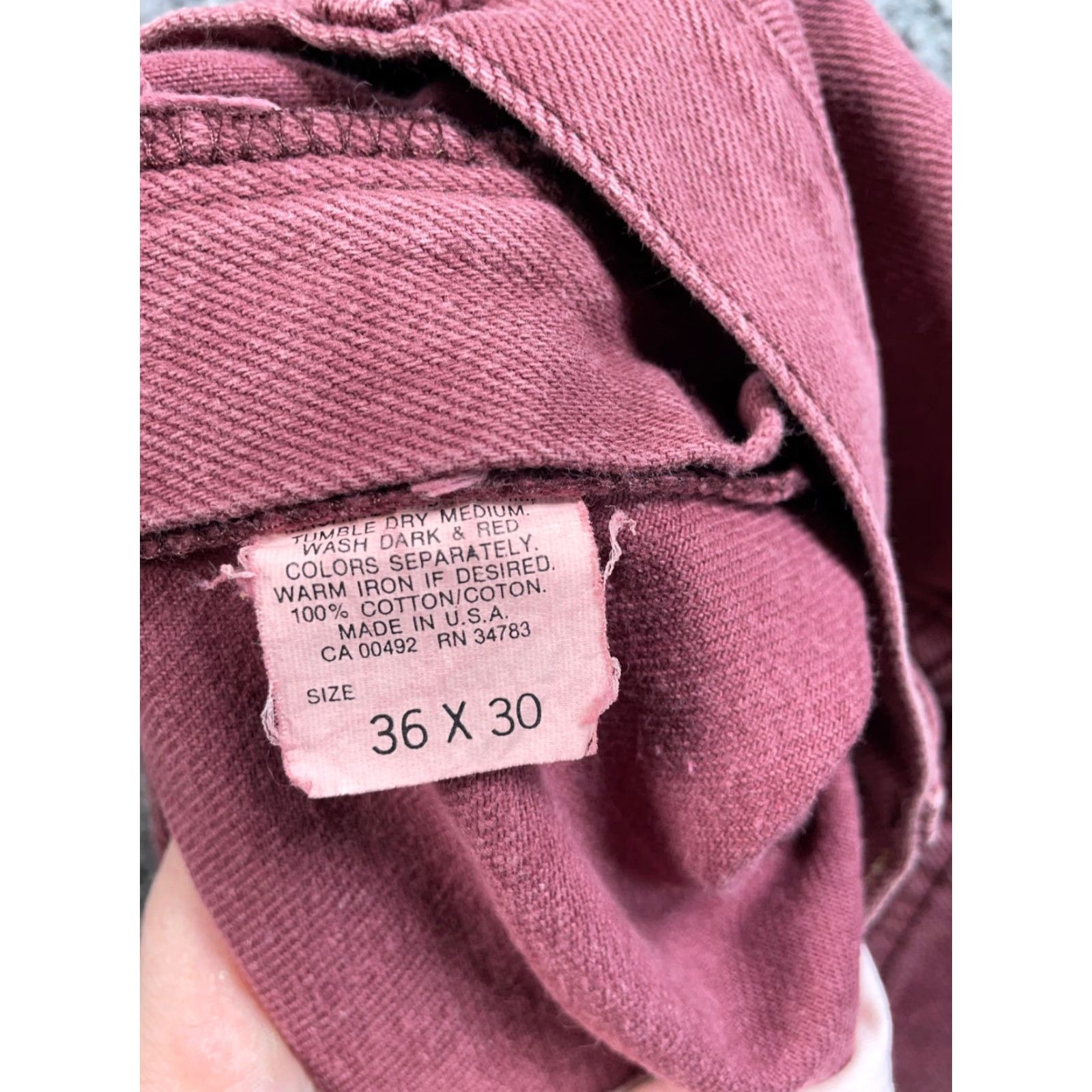 Lee VINTAGE Lee Jeans Tapered Fit Men's 36 x 31 Denim Red 90s Retro Grunge Made in USA Size US 36 / EU 52 - 3 Thumbnail