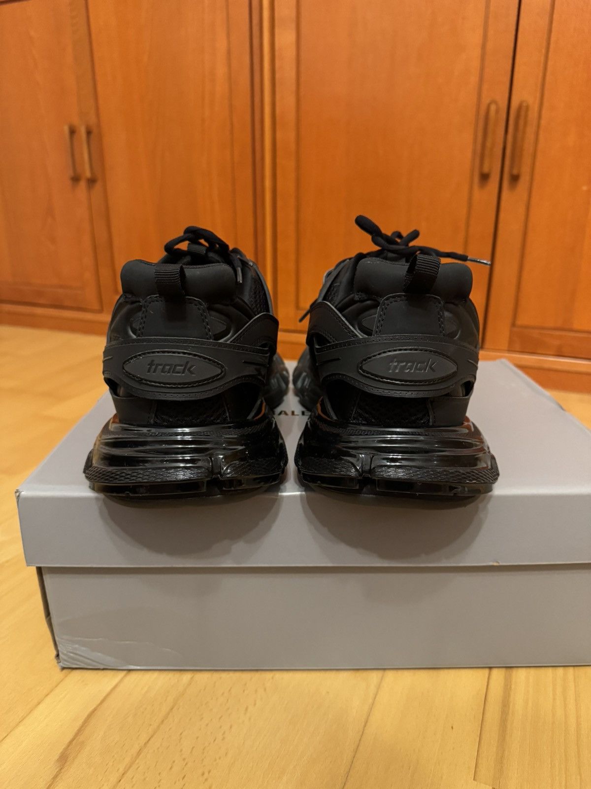 Balenciaga Balenciaga Track Clearsole Triple Black Size US 13 / EU 46 - 8 Thumbnail