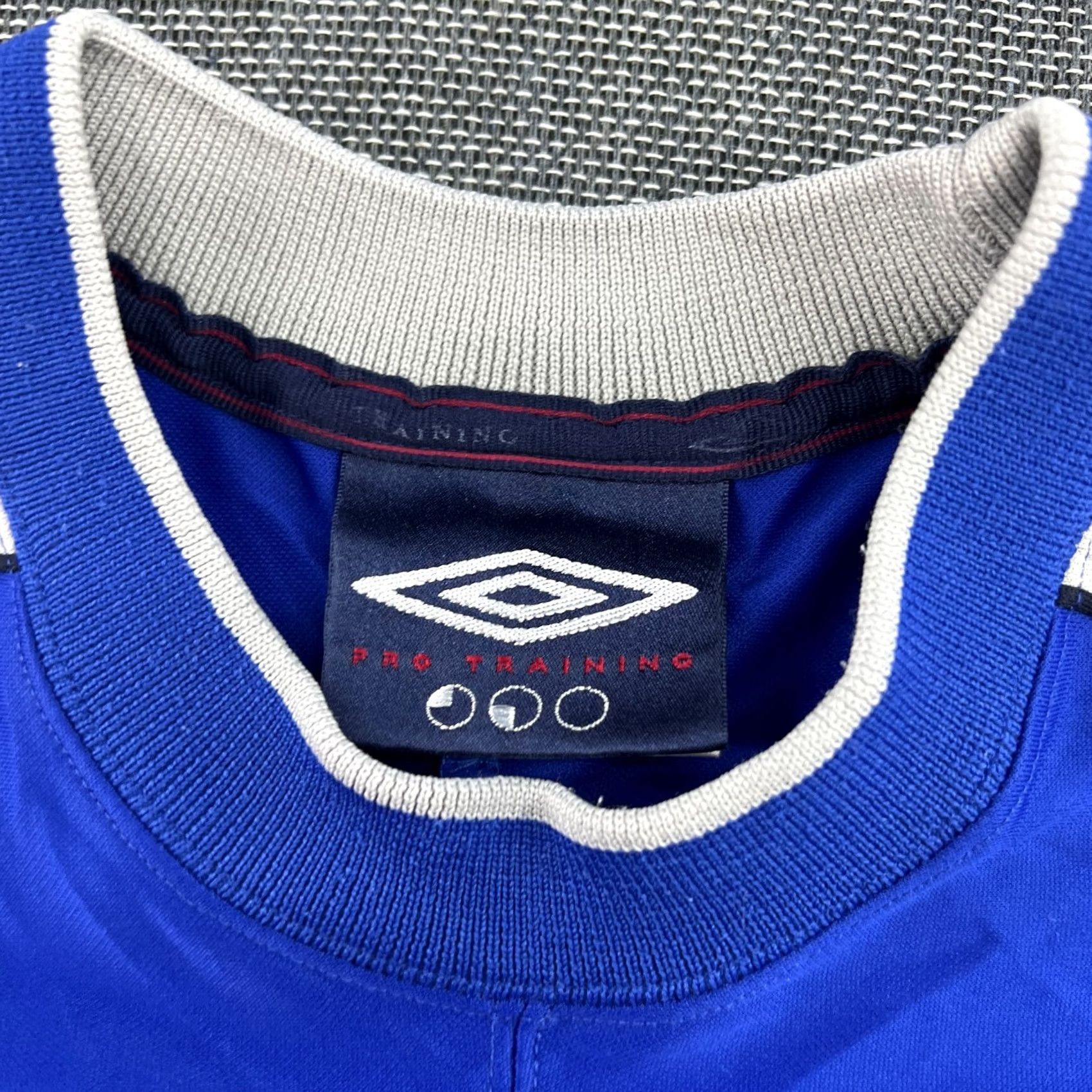 Umbro VINTAGE Umbro Football Jersey Mens 90s Norway Medium Blue Short Sleeve Pullover Quick Dry Moisture Wicking Football Federation T-Shirt Size US L / EU 52-54 / 3 - 5 Thumbnail