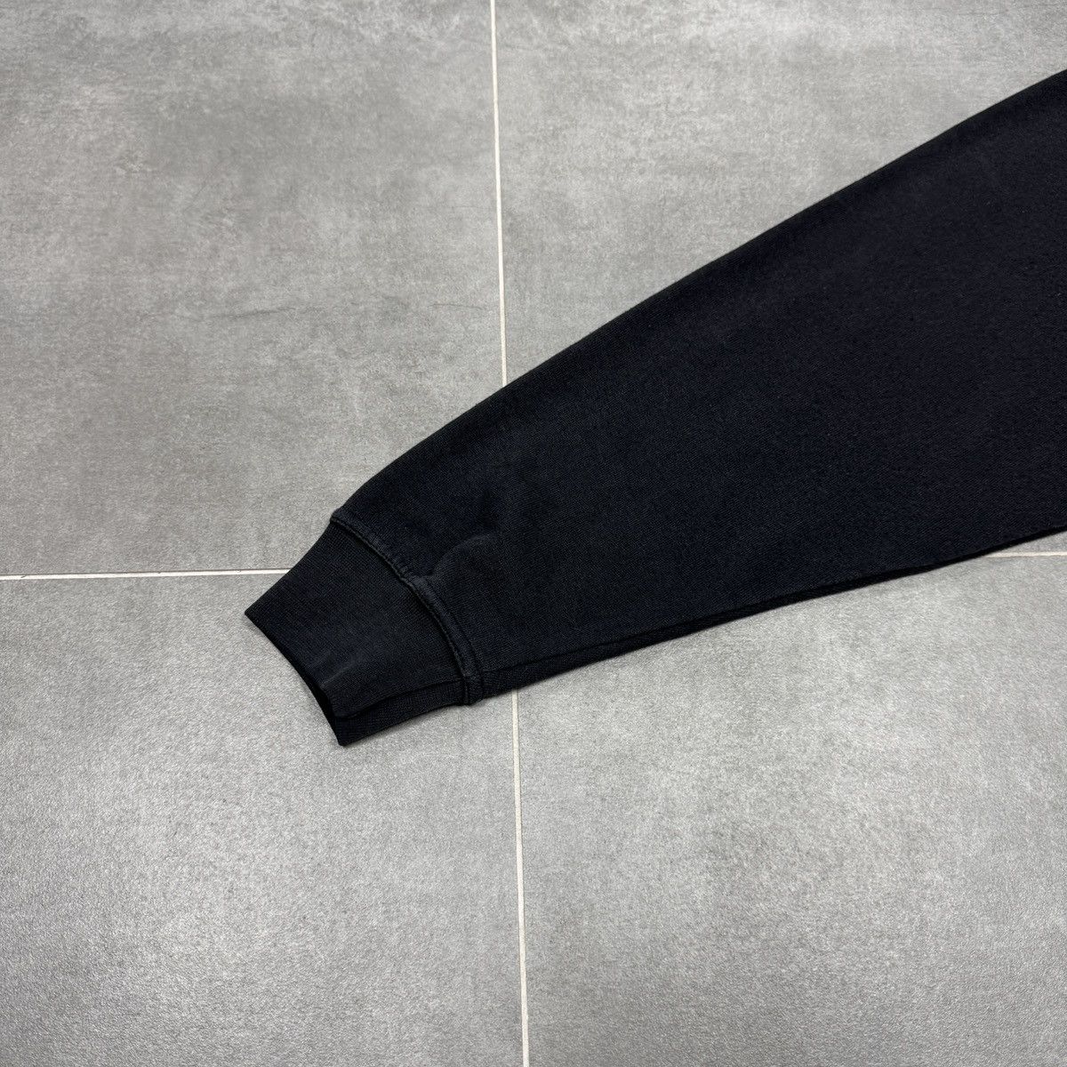 Quiksilver × Vintage Vintage Quiksilver Velour Logo Sweatshirt Size S Size US S / EU 44-46 / 1 - 6 Thumbnail