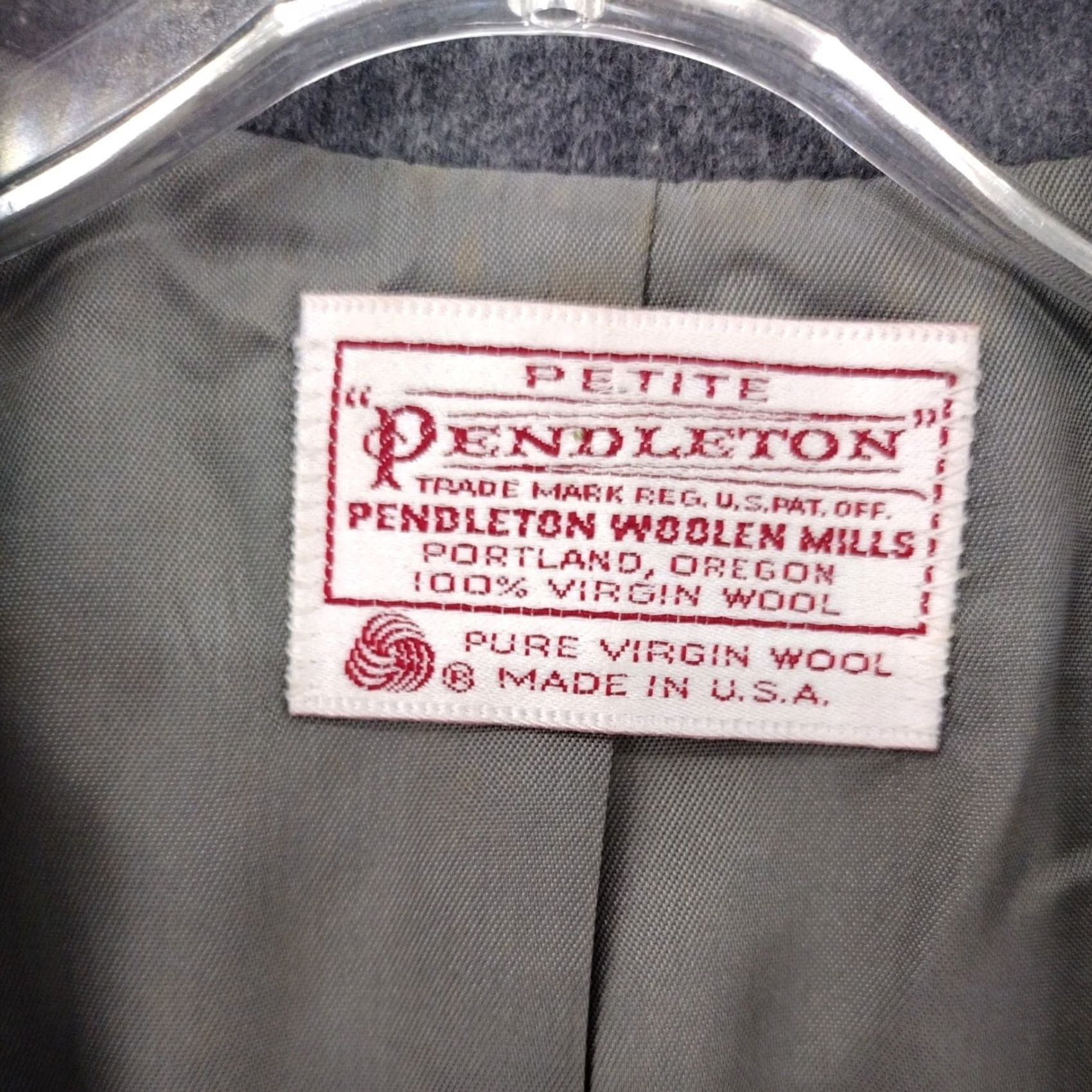 Pendleton VINTAGE Pendleton Blazer Womens PM Gray Wool 80s Tweed Collared Pockets Vintage 80s Blazer Women MEDIUM Petite Gray Wool Blazer Mens? Size M / US 6-8 / IT 42-44 - 6 Thumbnail