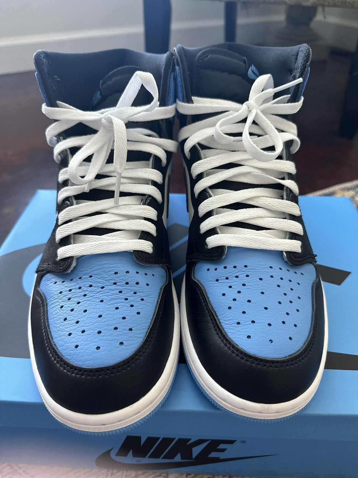 Jordan Brand × Nike Unc Toe Jordan 1 High Size US 10 / EU 43 - 5 Thumbnail