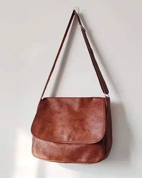 Japanese Brand Fashion 90s pu leather crossbody messenger bag vintage Size ONE SIZE - 4 Thumbnail