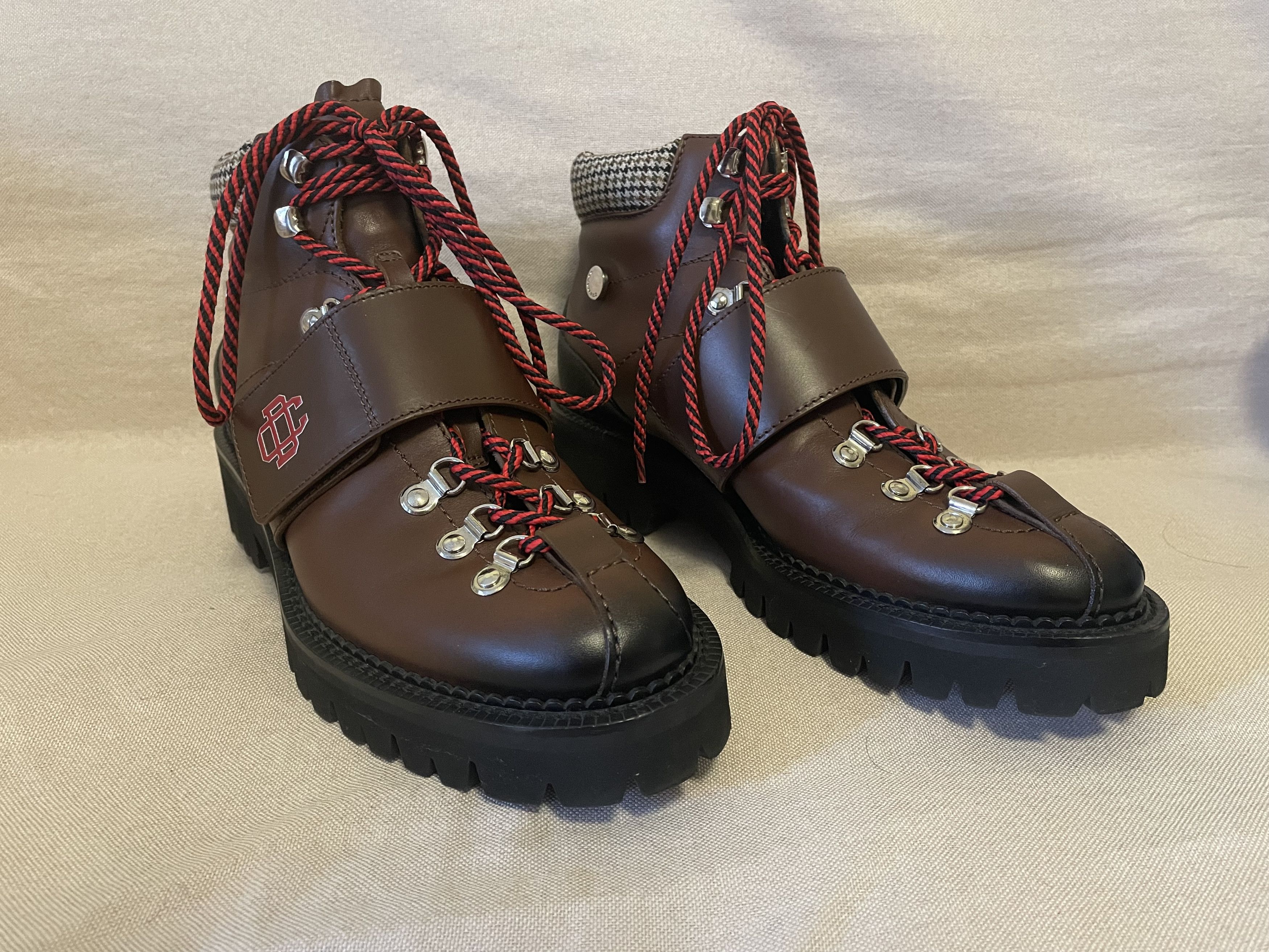 DSQUARED2 brown leather boots size 8/42