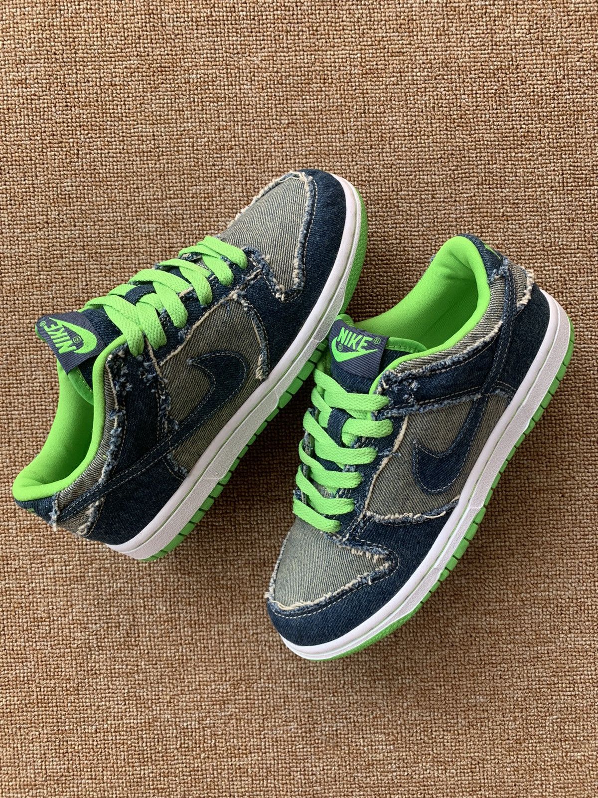 Hulk nike dunks for sale hotsell