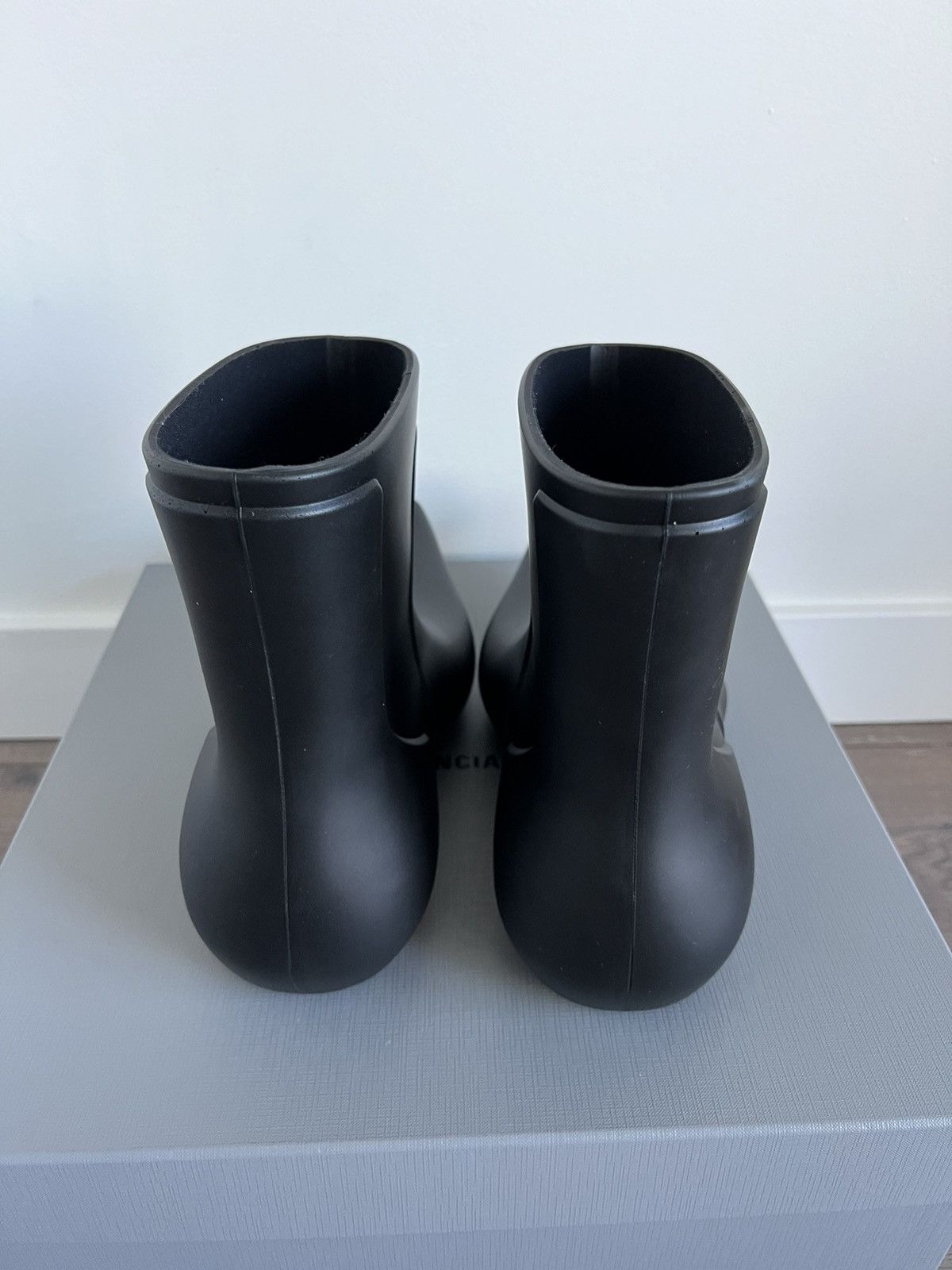 Balenciaga Balenciaga Excavator Bootie 41 Size US 8 / EU 41 - 13 Thumbnail