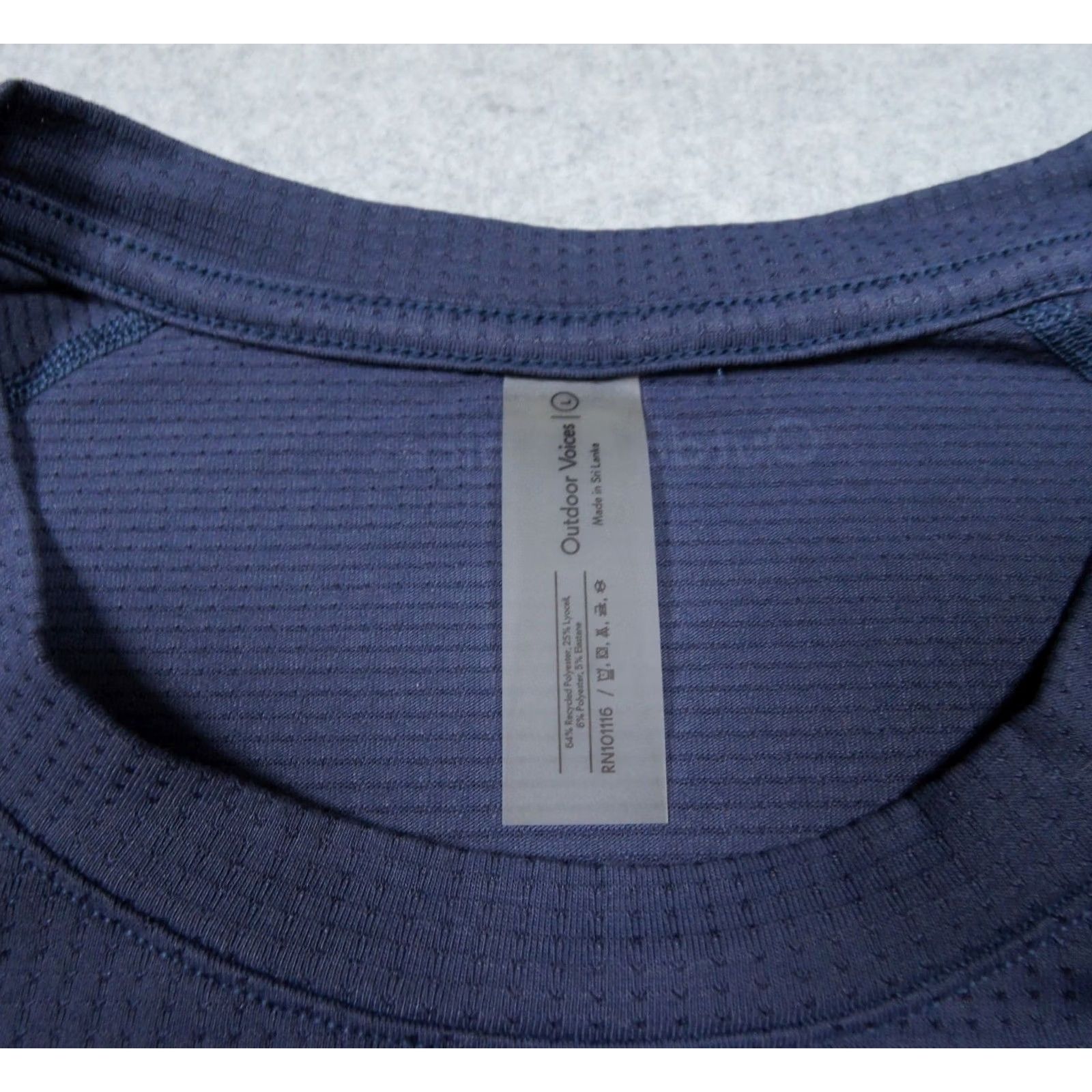Outdoor Voices Outdoor Voices Shirt Large Blue Short Sleeve Gym Active Workout Training Mens Size US L / EU 52-54 / 3 - 6 Thumbnail