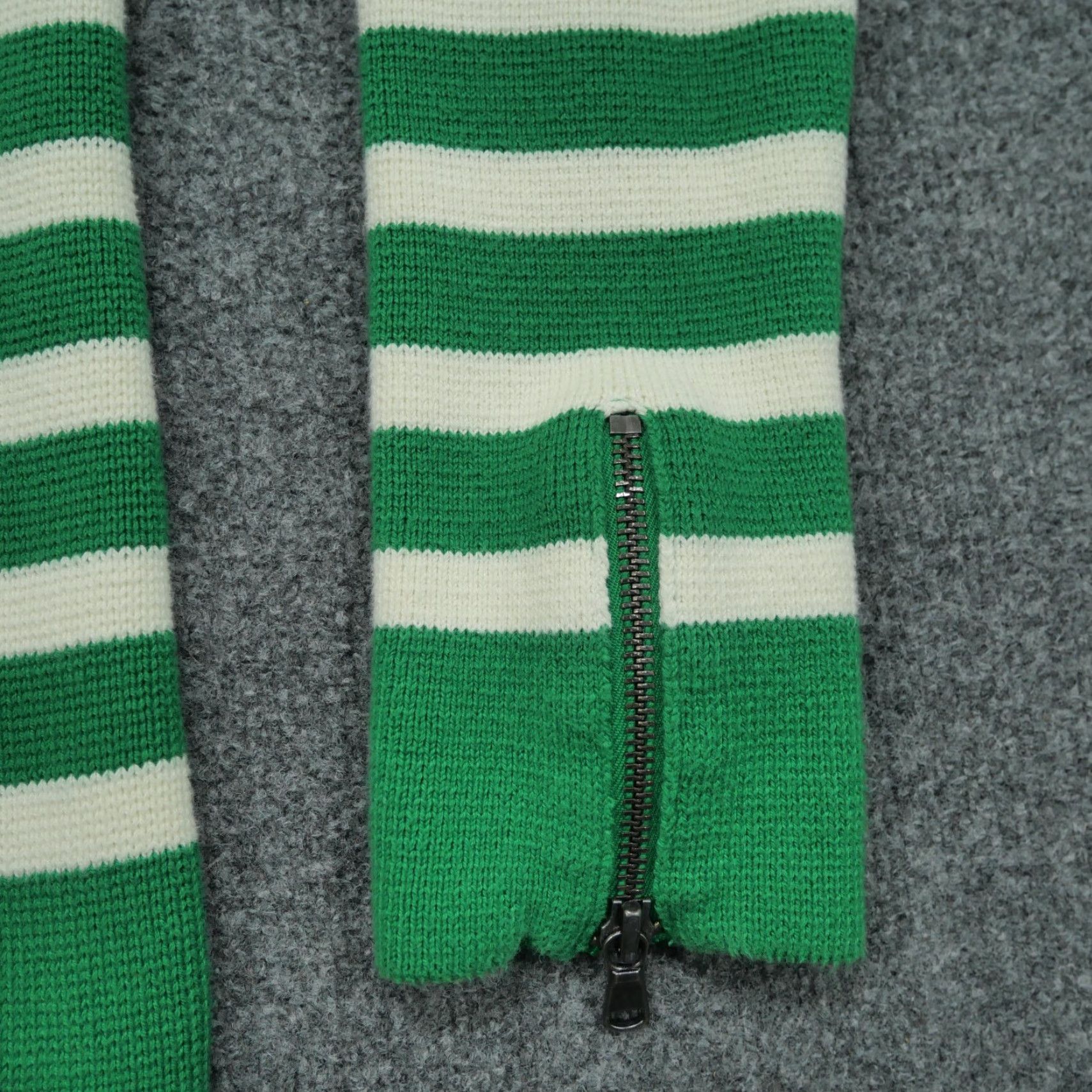 Gap VINTAGE Gap Cardigan Sweater Womens L Green White Stripped Asymmetrical Zip Crew Neck Knit Winter Size L / US 10 / IT 46 - 2 Thumbnail