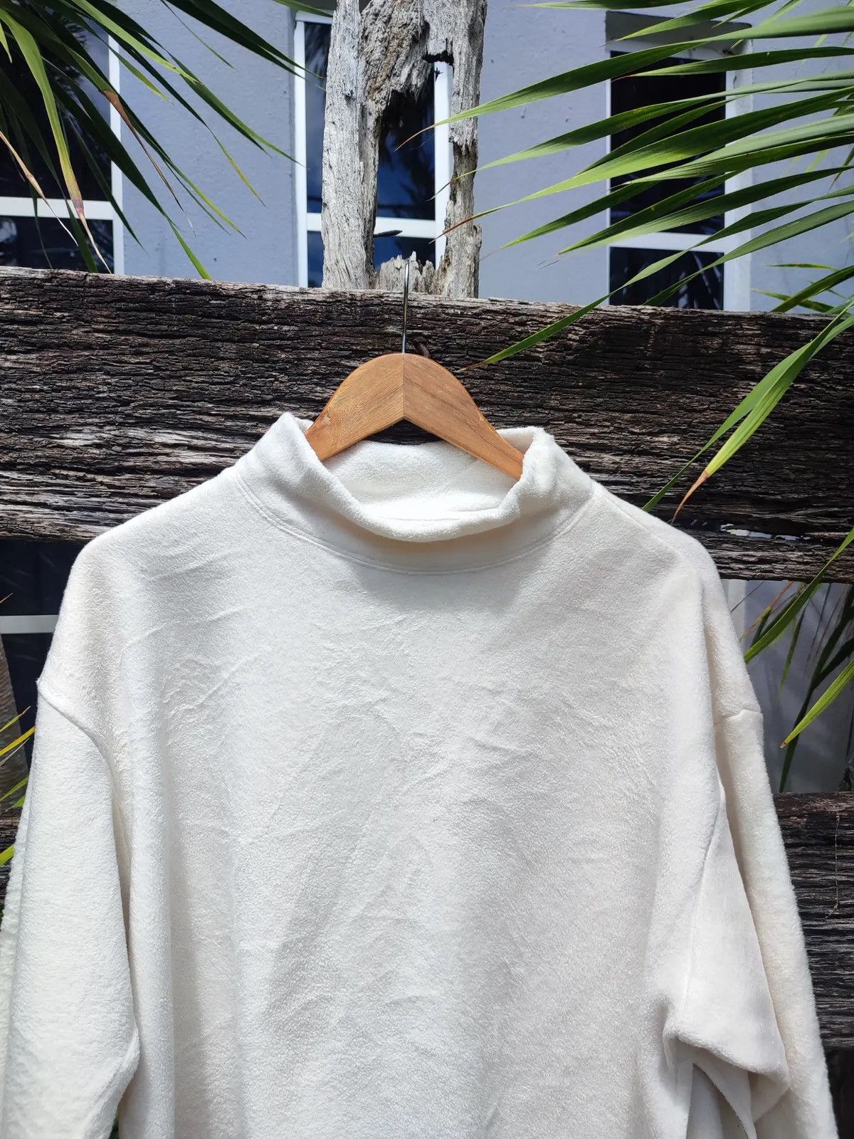 Uniqlo × White Mountaineering UNIQLO x White Mountaineering Fleece Pullover – Off-White Size US M / EU 48-50 / 2 - 2 Thumbnail