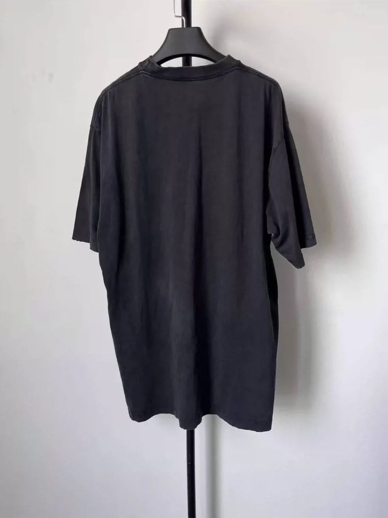 Balenciaga Balenciaga Letter logo slouchy crewneck T-shirt Size US S / EU 44-46 / 1 - 2 Thumbnail